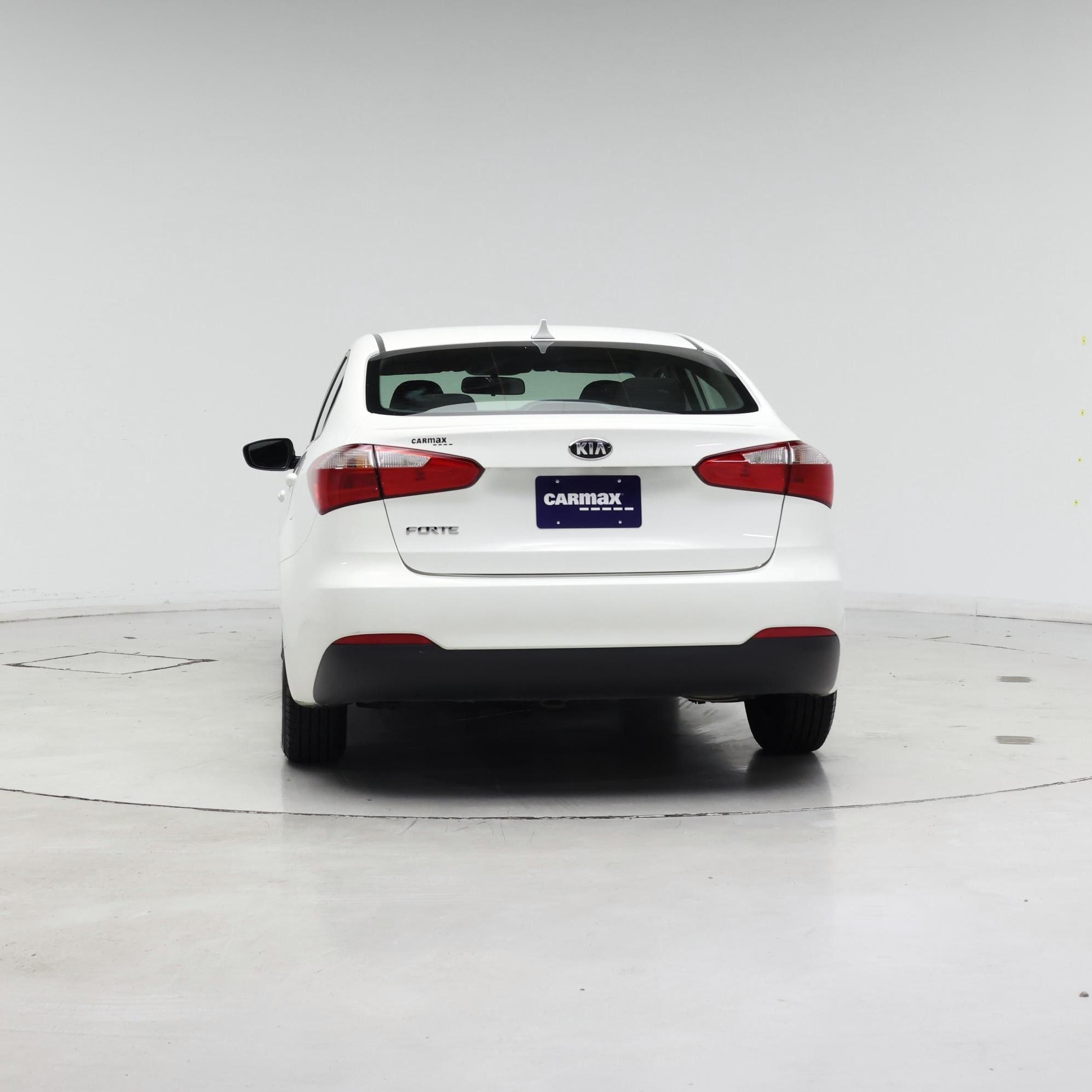 Thumbnail: 2016 Kia Forte - 6