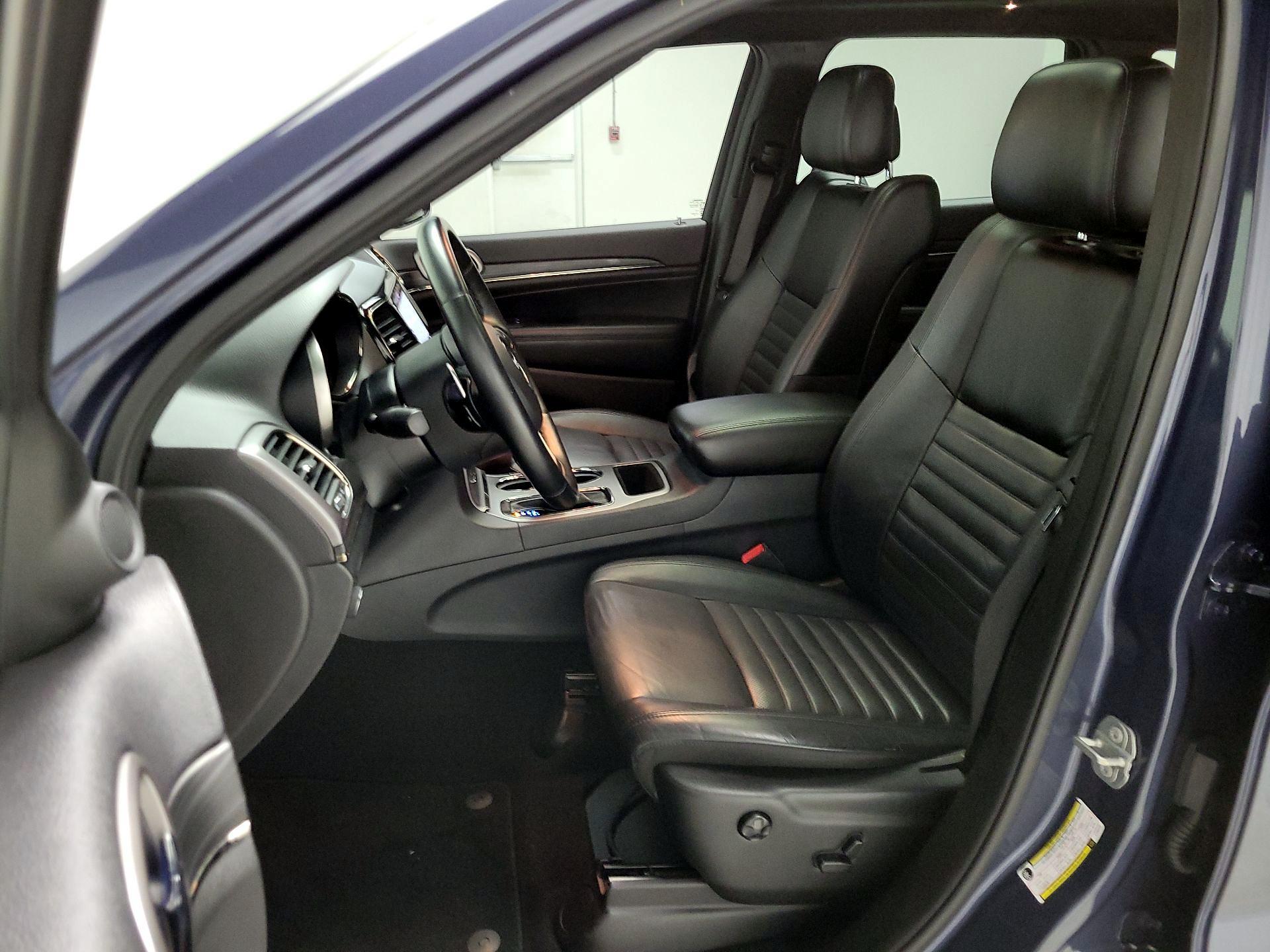 Thumbnail: 2020 Jeep Grand Cherokee - 11