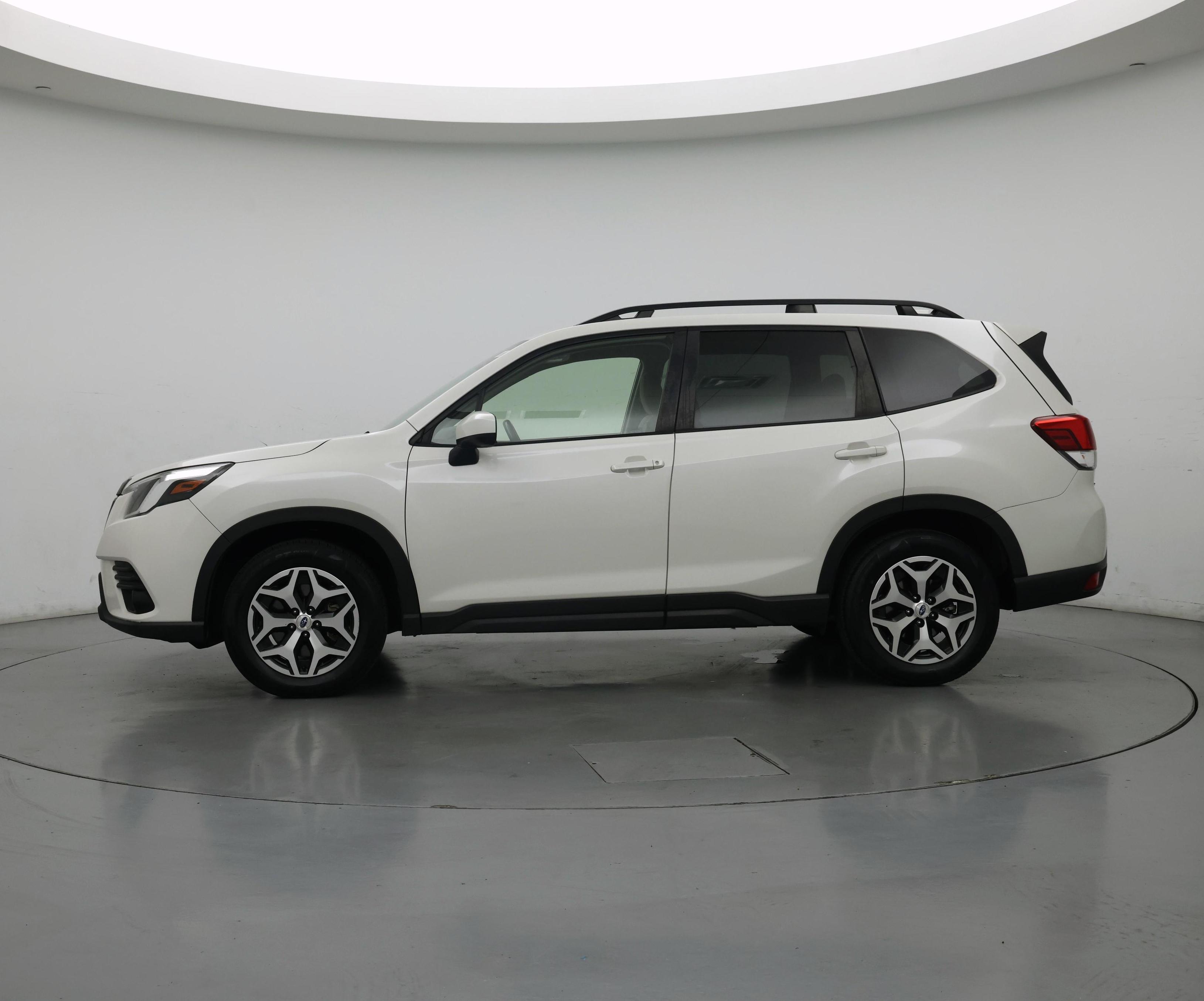 Thumbnail: 2022 Subaru Forester - 3