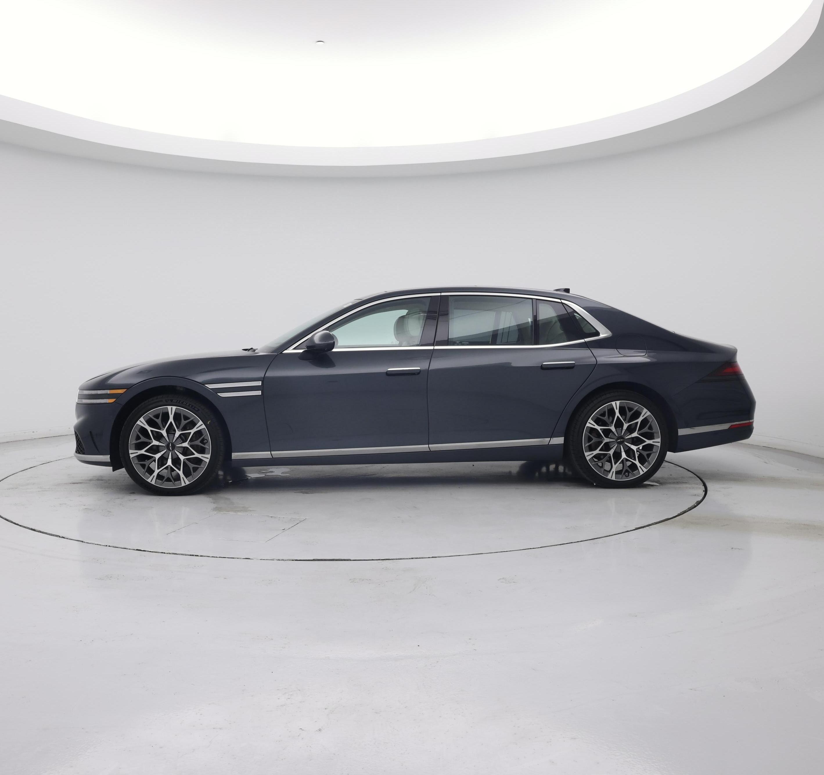 Thumbnail: 2023 Genesis G90 - 3