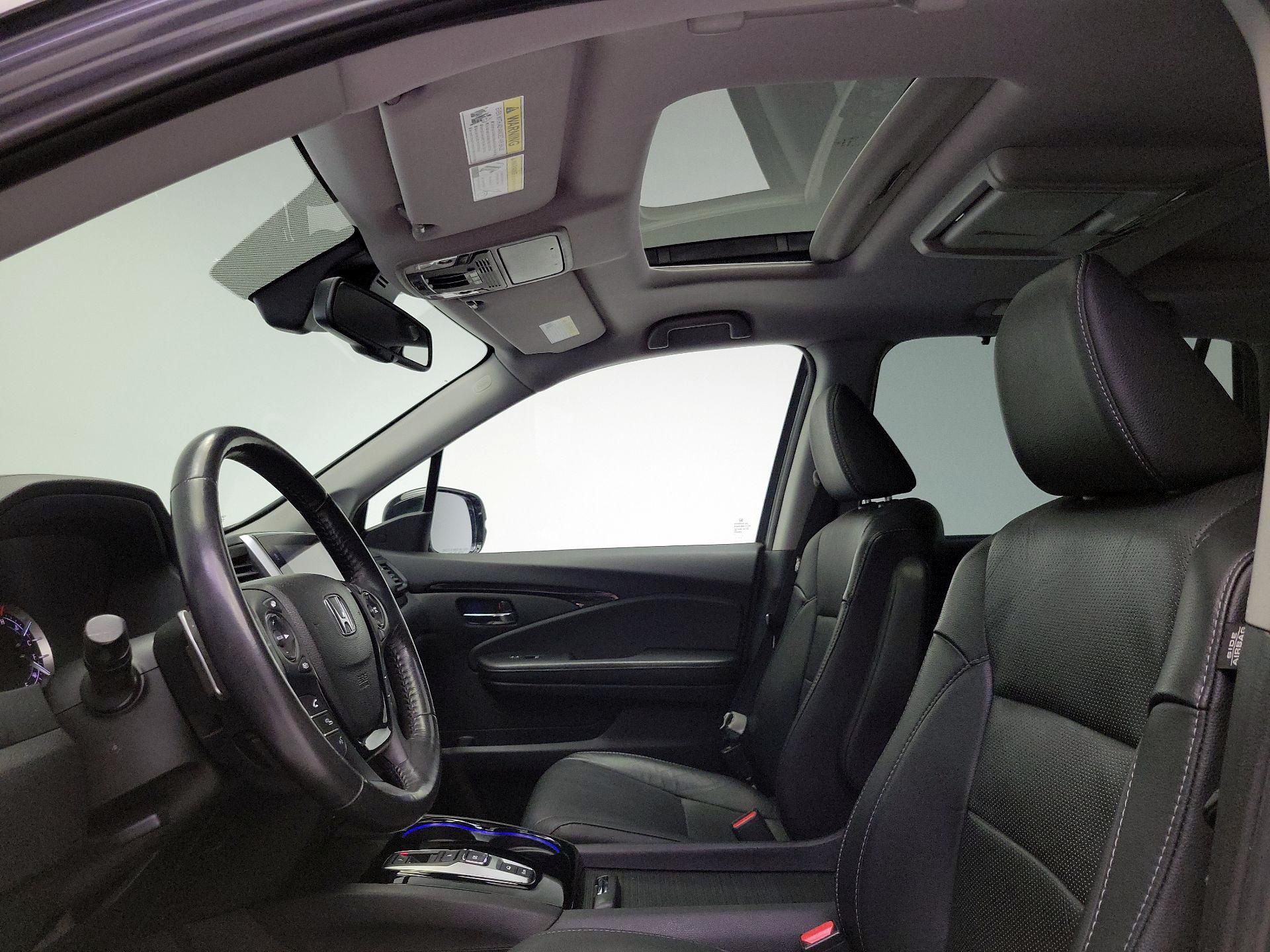 Thumbnail: 2018 Honda Pilot - 20