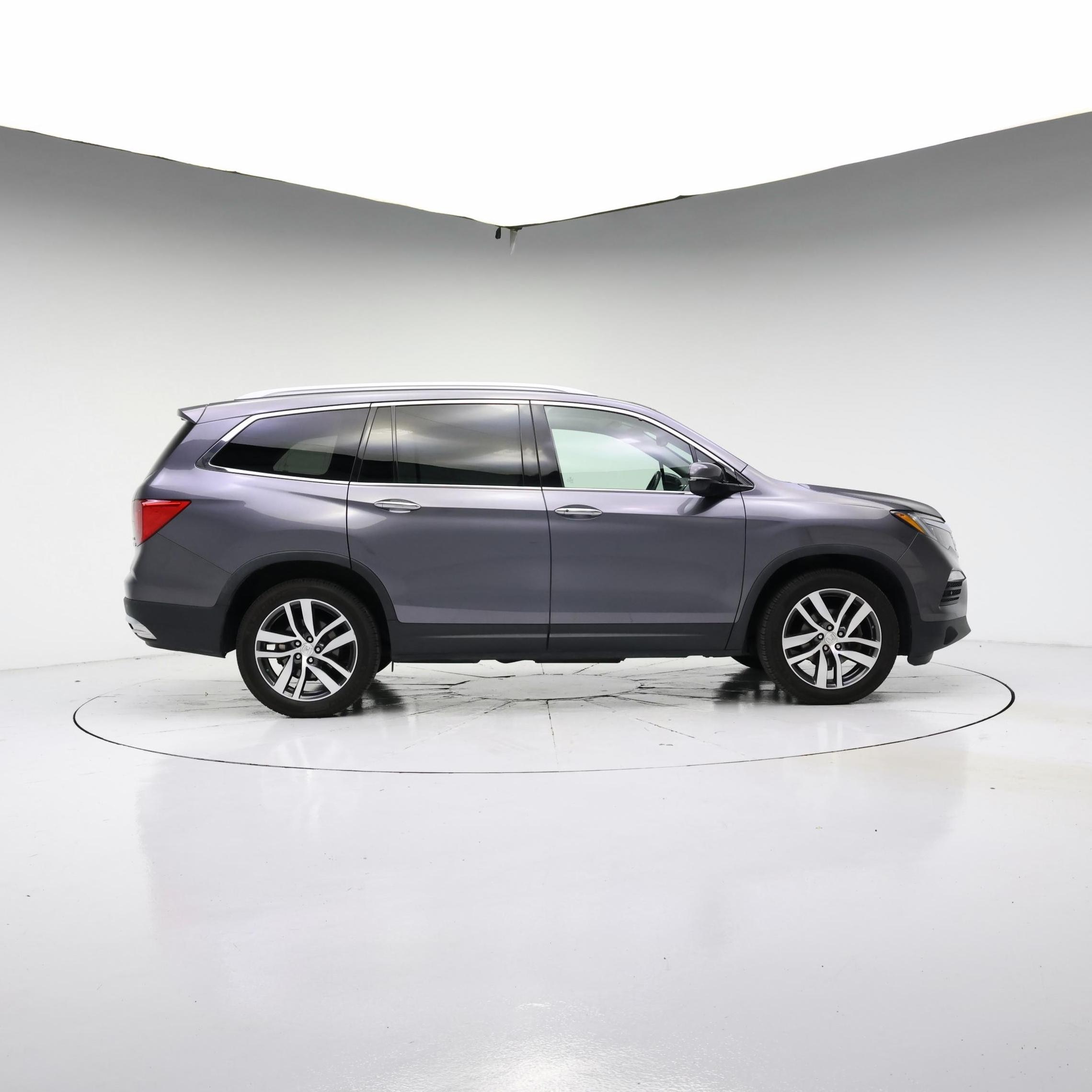 Thumbnail: 2018 Honda Pilot - 7