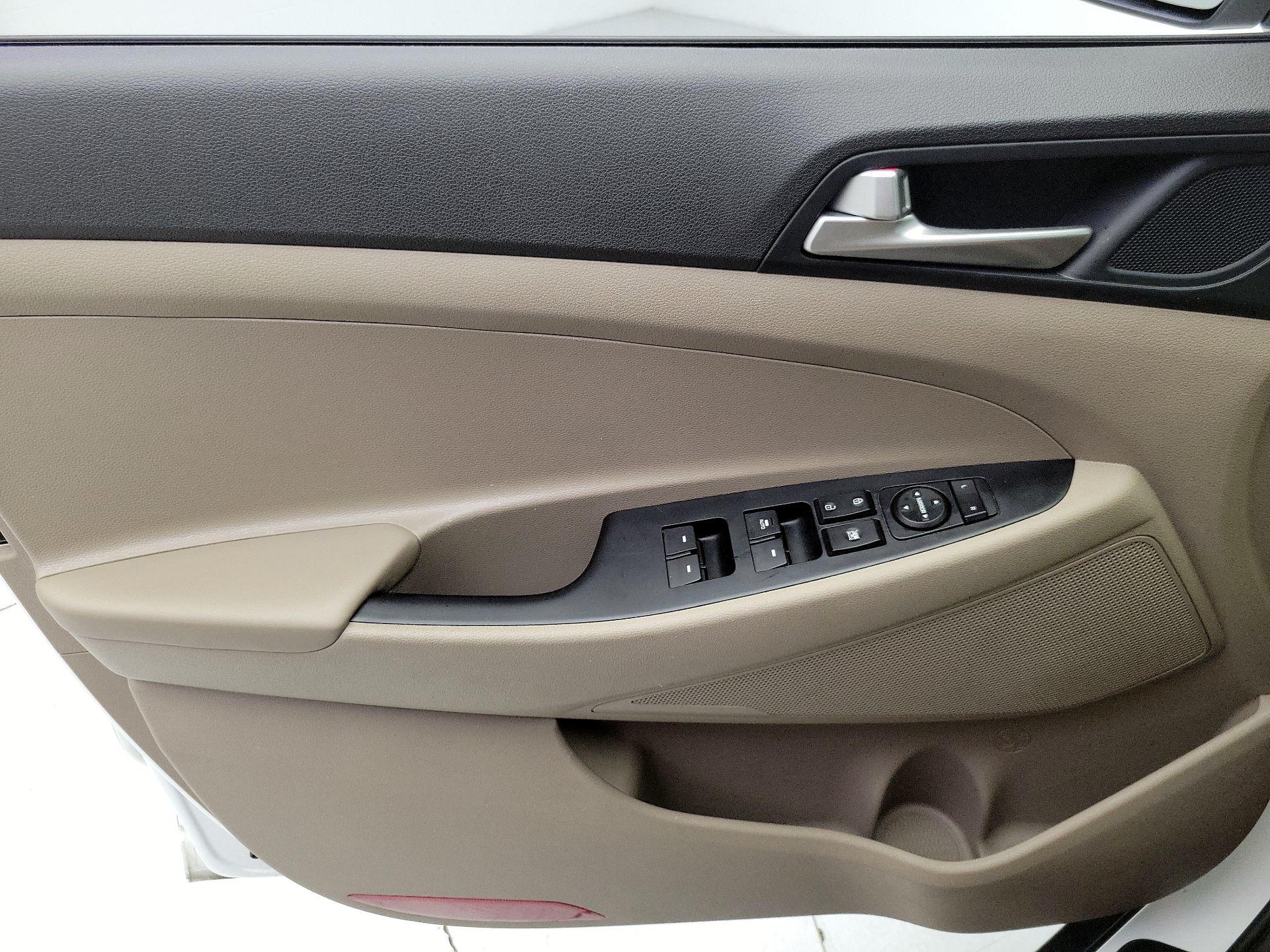 Thumbnail: 2020 Hyundai Tucson - 12