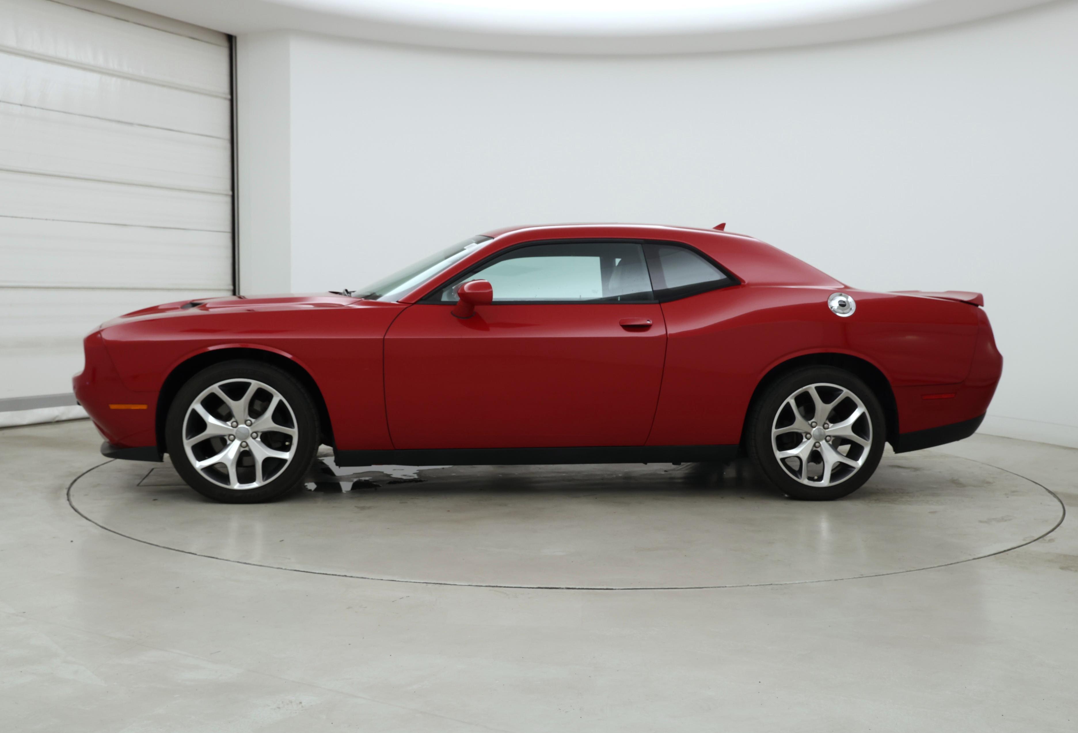 Thumbnail: 2016 Dodge Challenger - 3