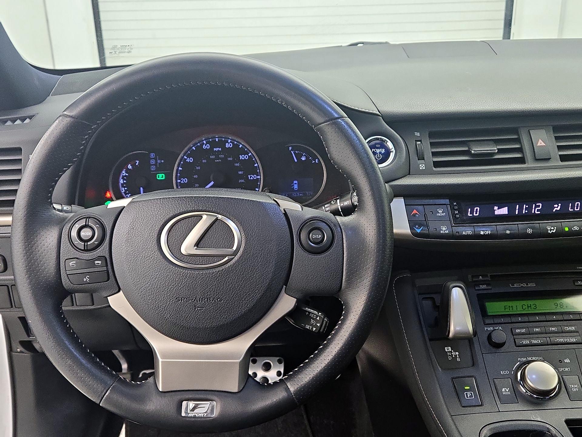 Thumbnail: 2015 Lexus CT - 10