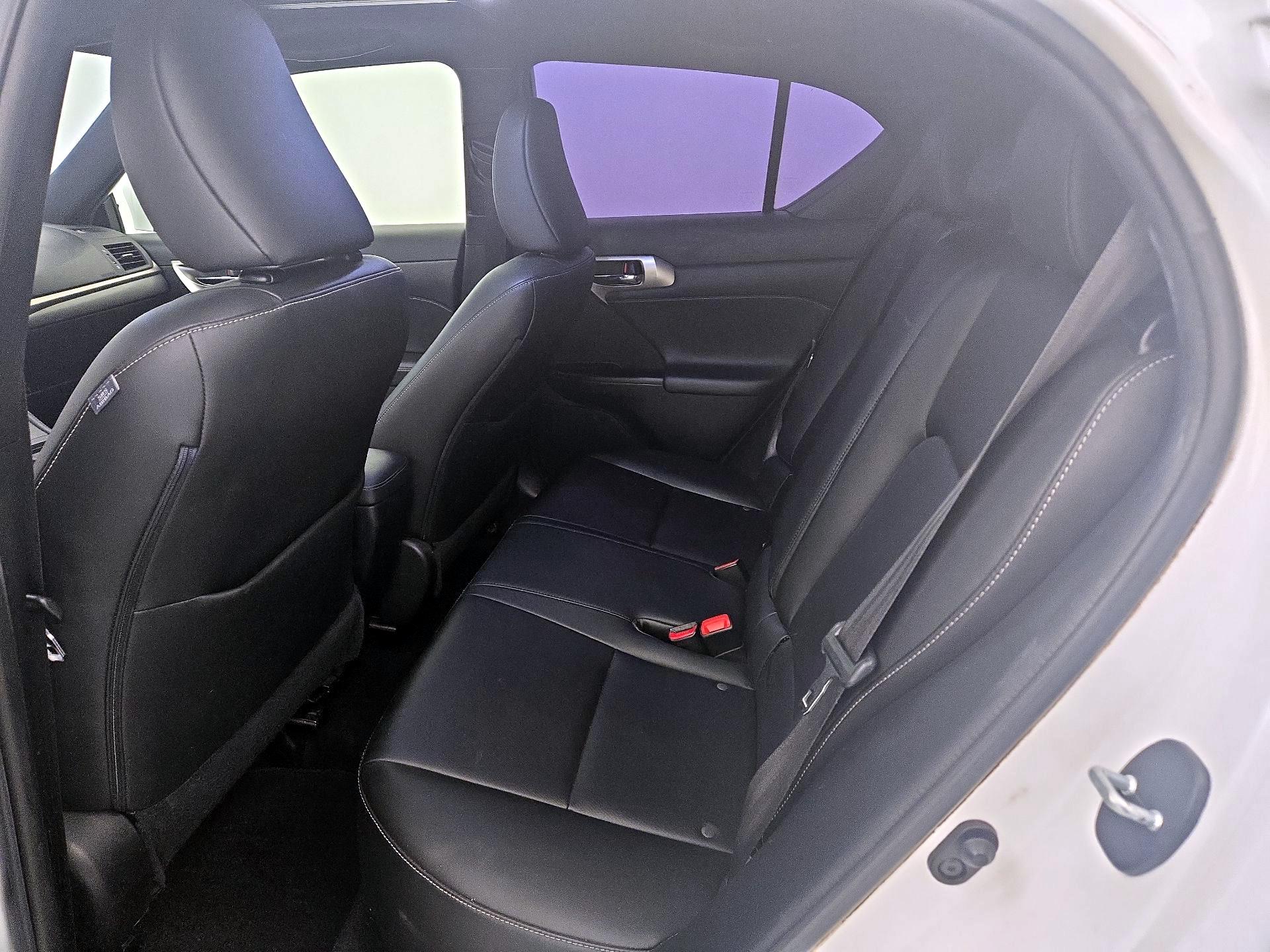 Thumbnail: 2015 Lexus CT - 20