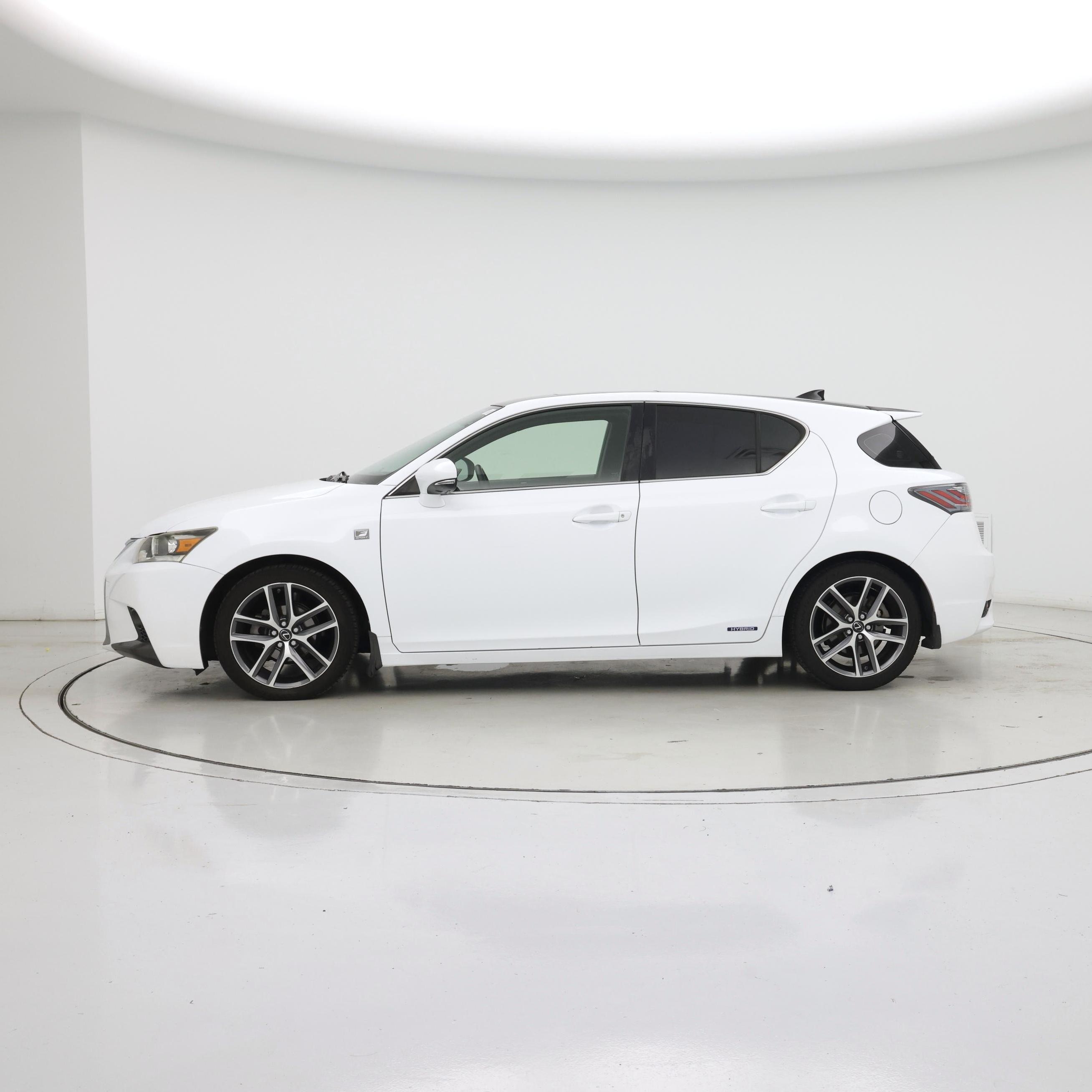 Thumbnail: 2015 Lexus CT - 3