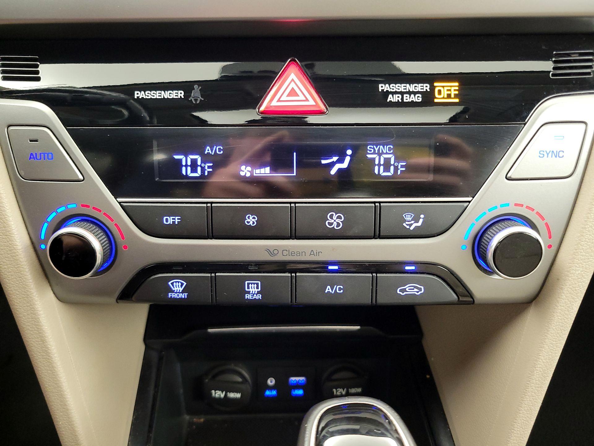Thumbnail: 2017 Hyundai Elantra - 16