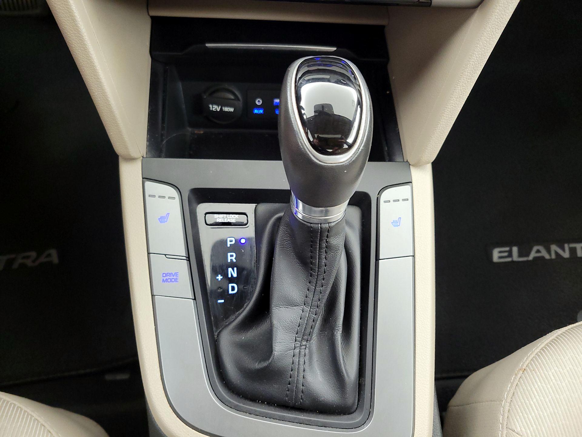 Thumbnail: 2017 Hyundai Elantra - 17
