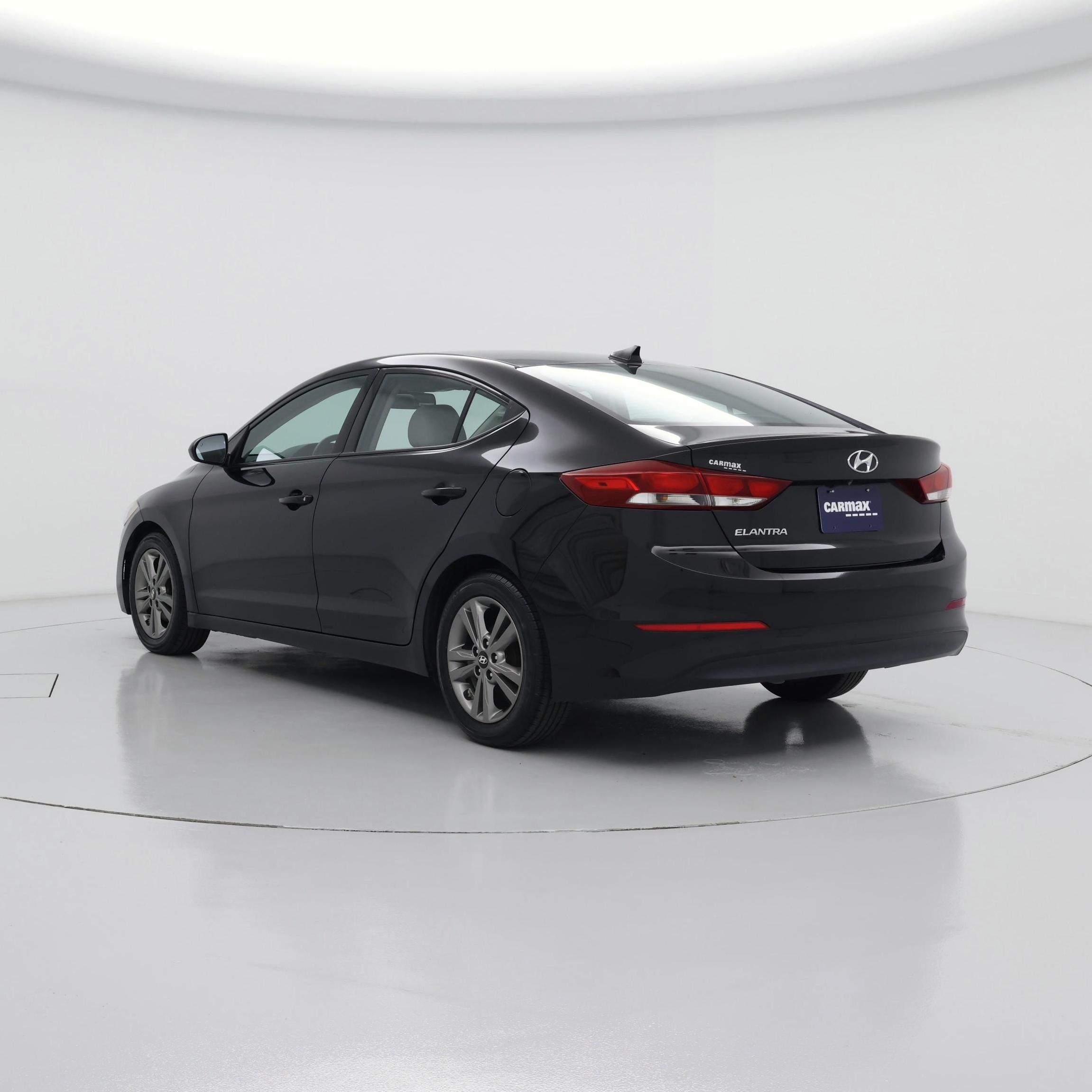 Thumbnail: 2017 Hyundai Elantra - 2