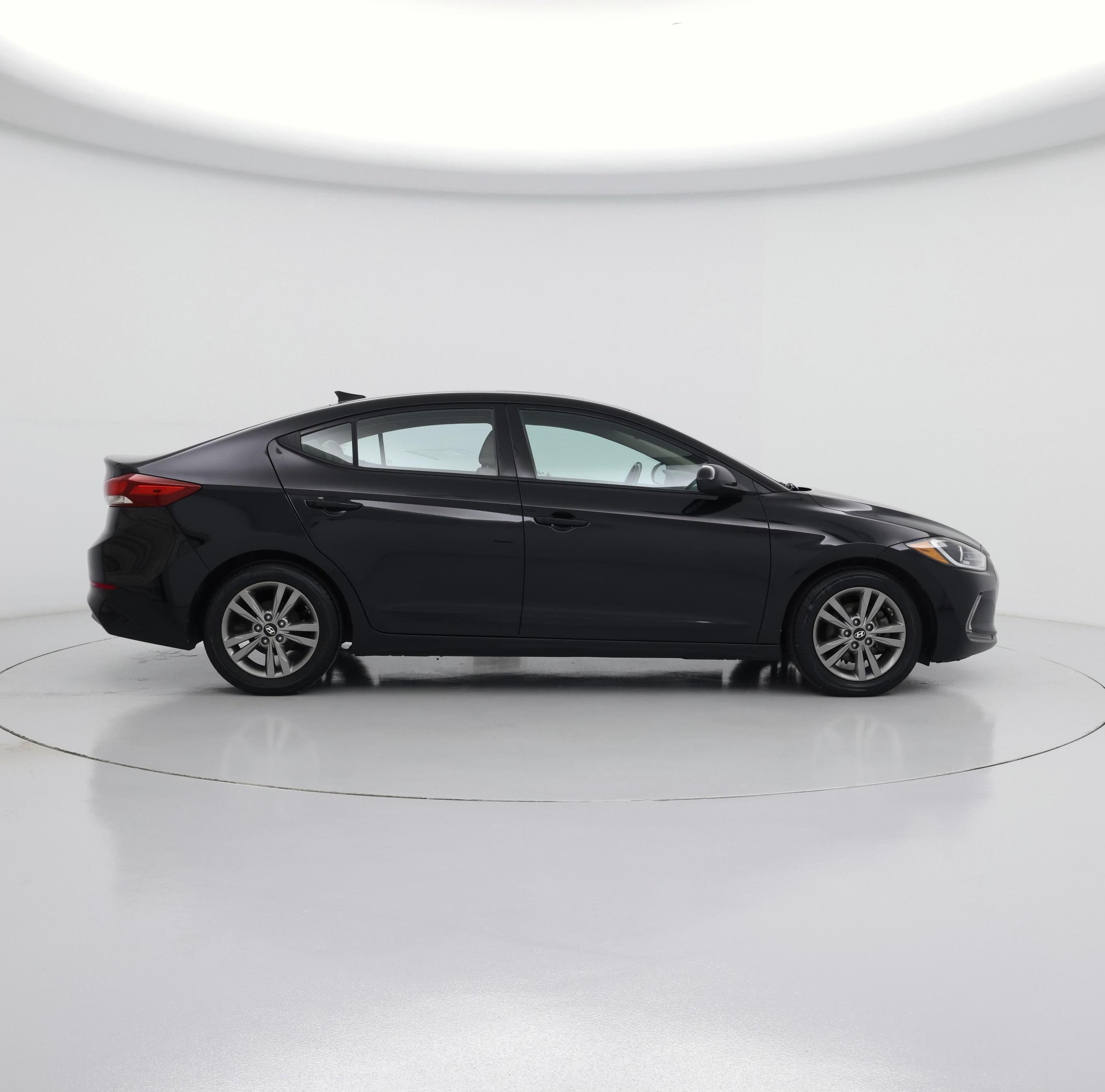 Thumbnail: 2017 Hyundai Elantra - 7