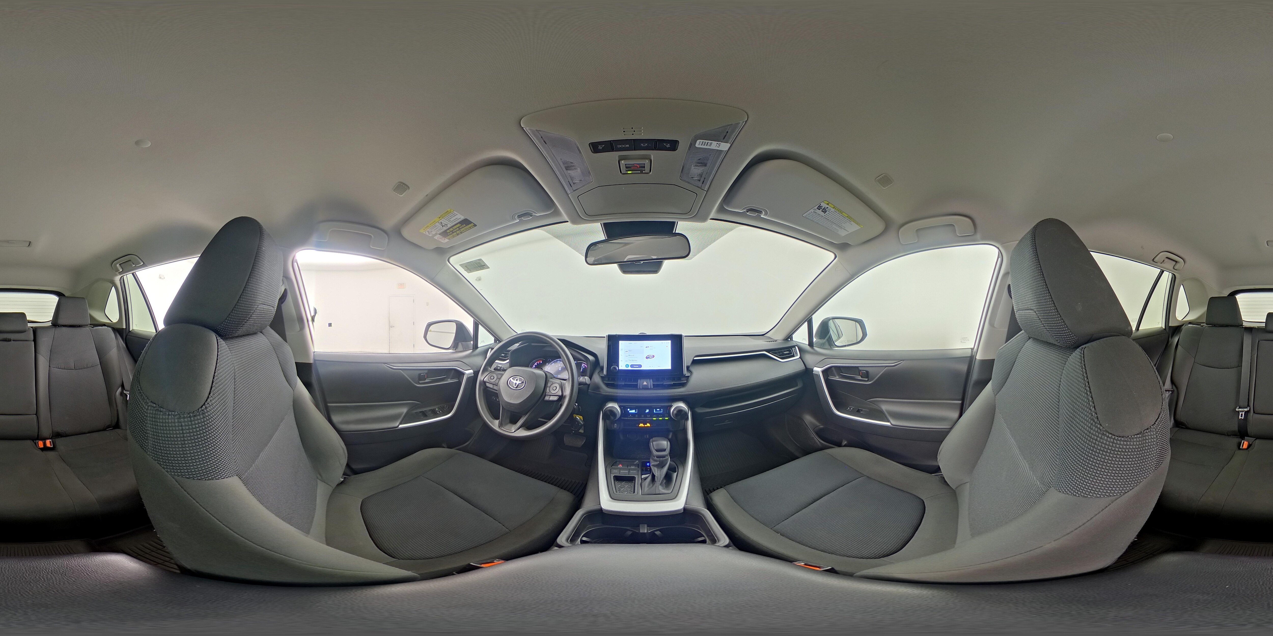 2023 Toyota RAV4 LE - Photo 24