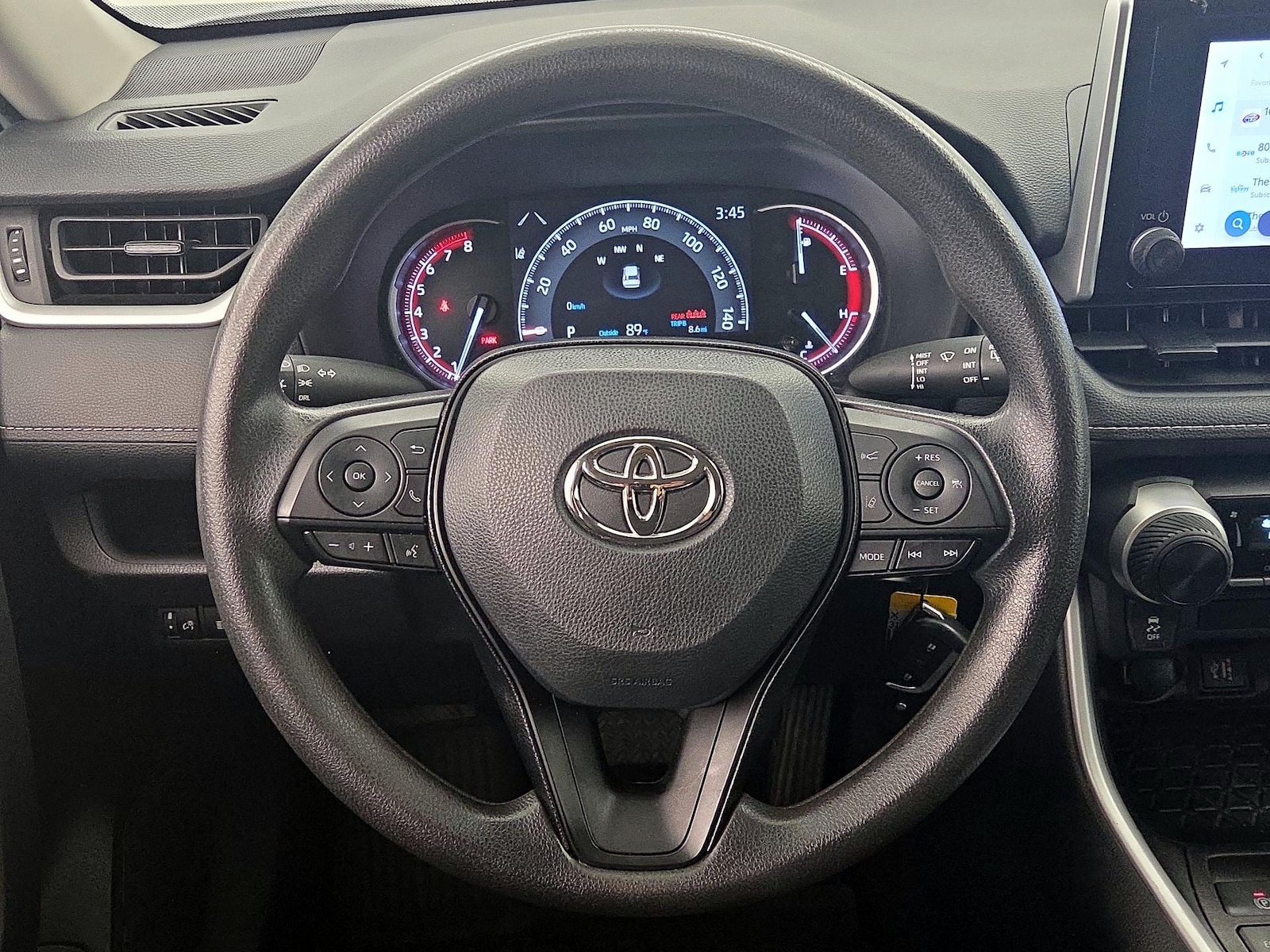 2023 Toyota RAV4 LE - Photo 11