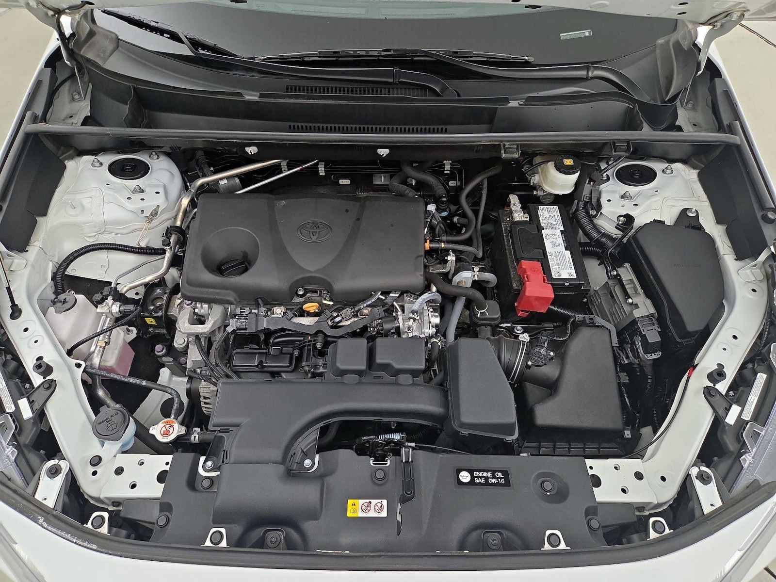 2023 Toyota RAV4 LE - Photo 22