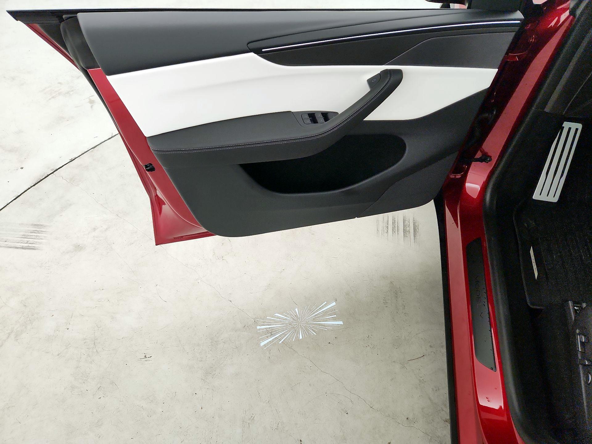 Thumbnail: 2026 Tesla Model Y - 12