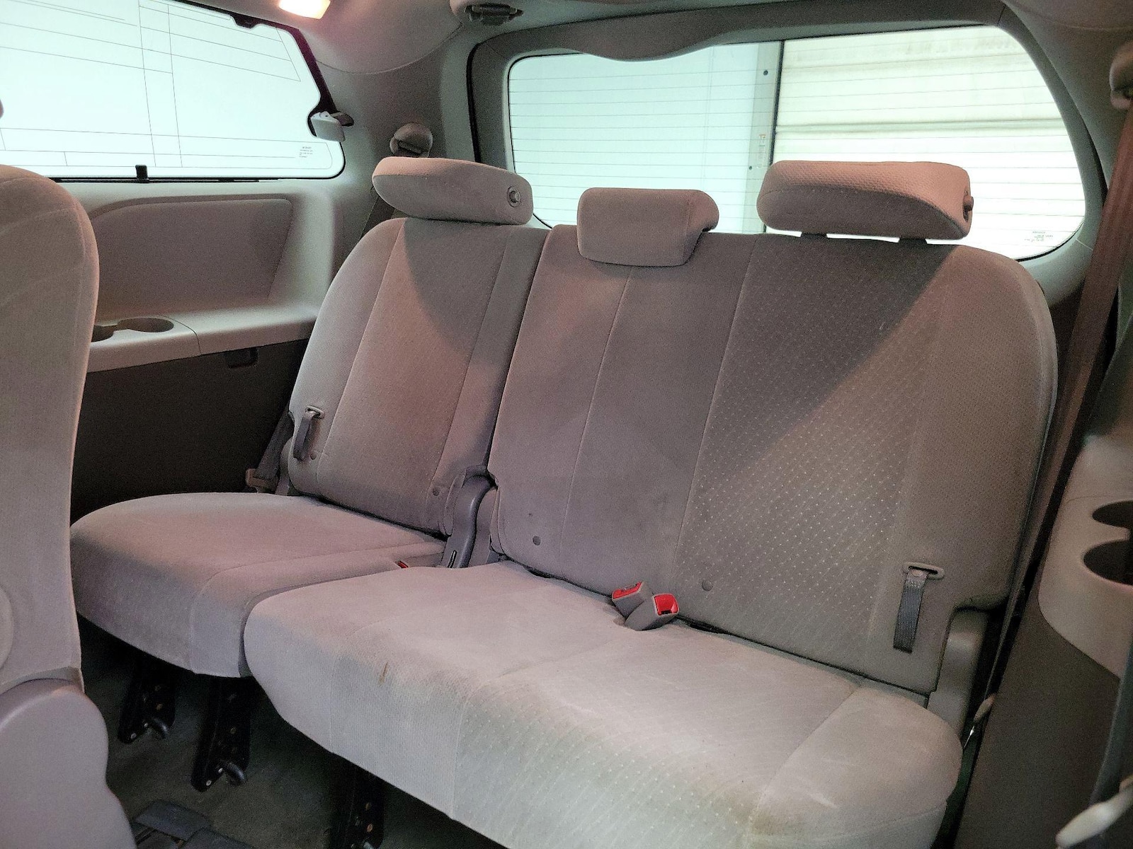 2017 Toyota Sienna LE - Photo 21