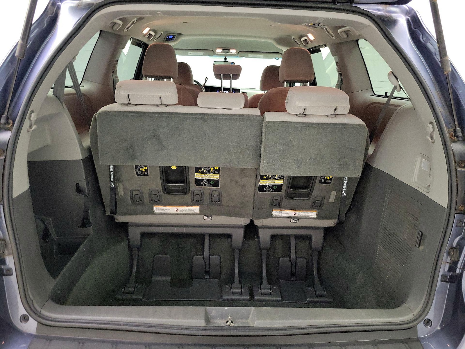 2017 Toyota Sienna LE - Photo 22