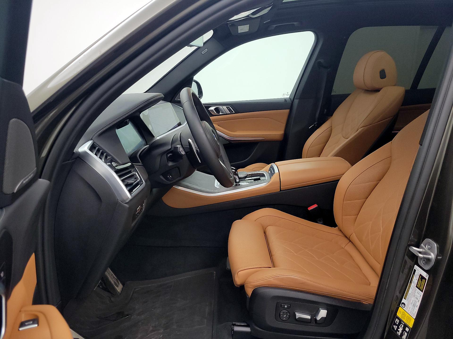 Thumbnail: 2023 BMW X5 - 11