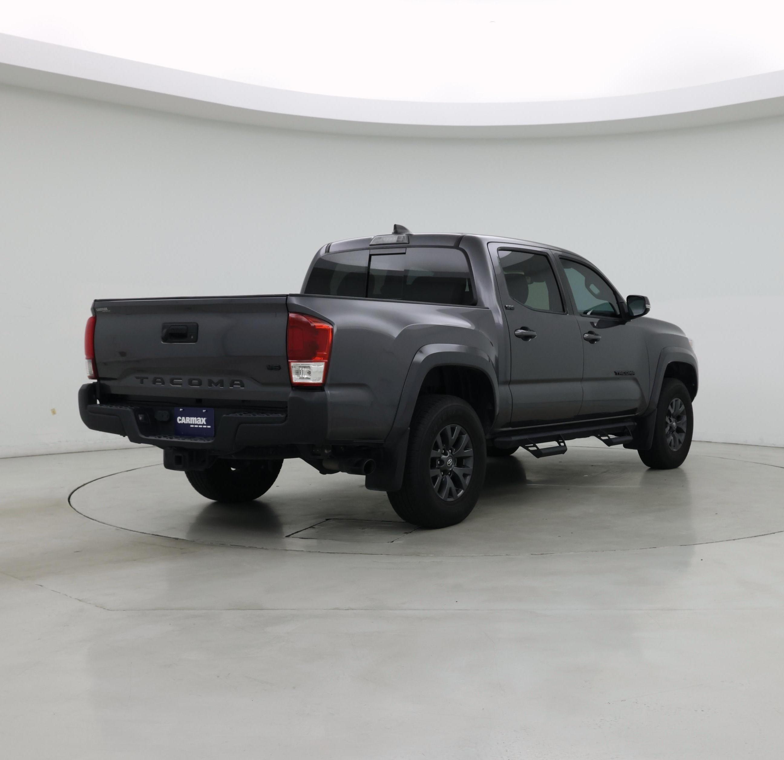 Thumbnail: 2022 Toyota Tacoma - 8