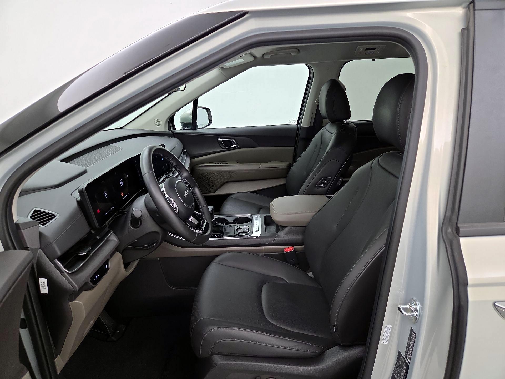 Thumbnail: 2025 Kia Carnival - 11