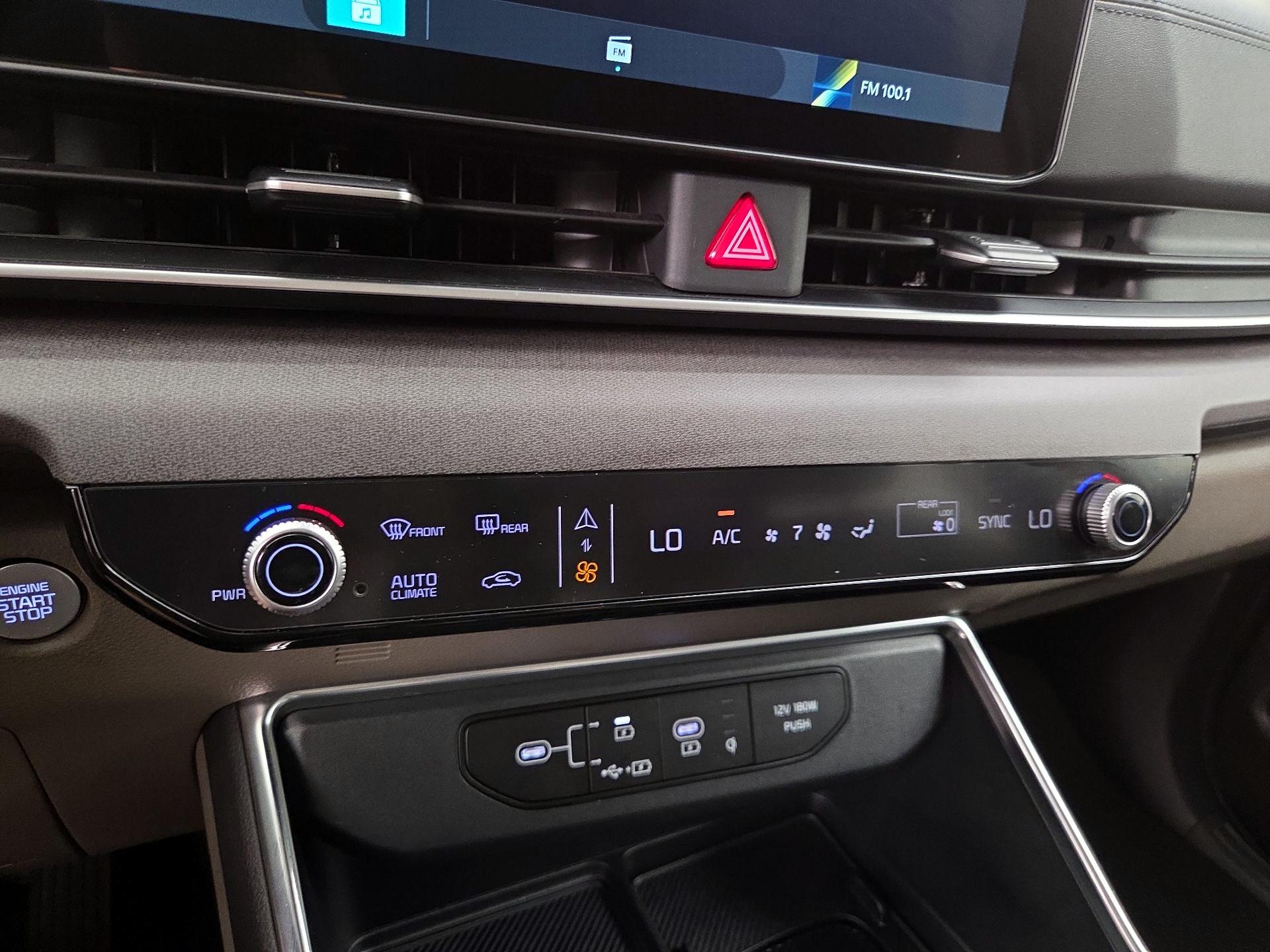 Thumbnail: 2025 Kia Carnival - 17
