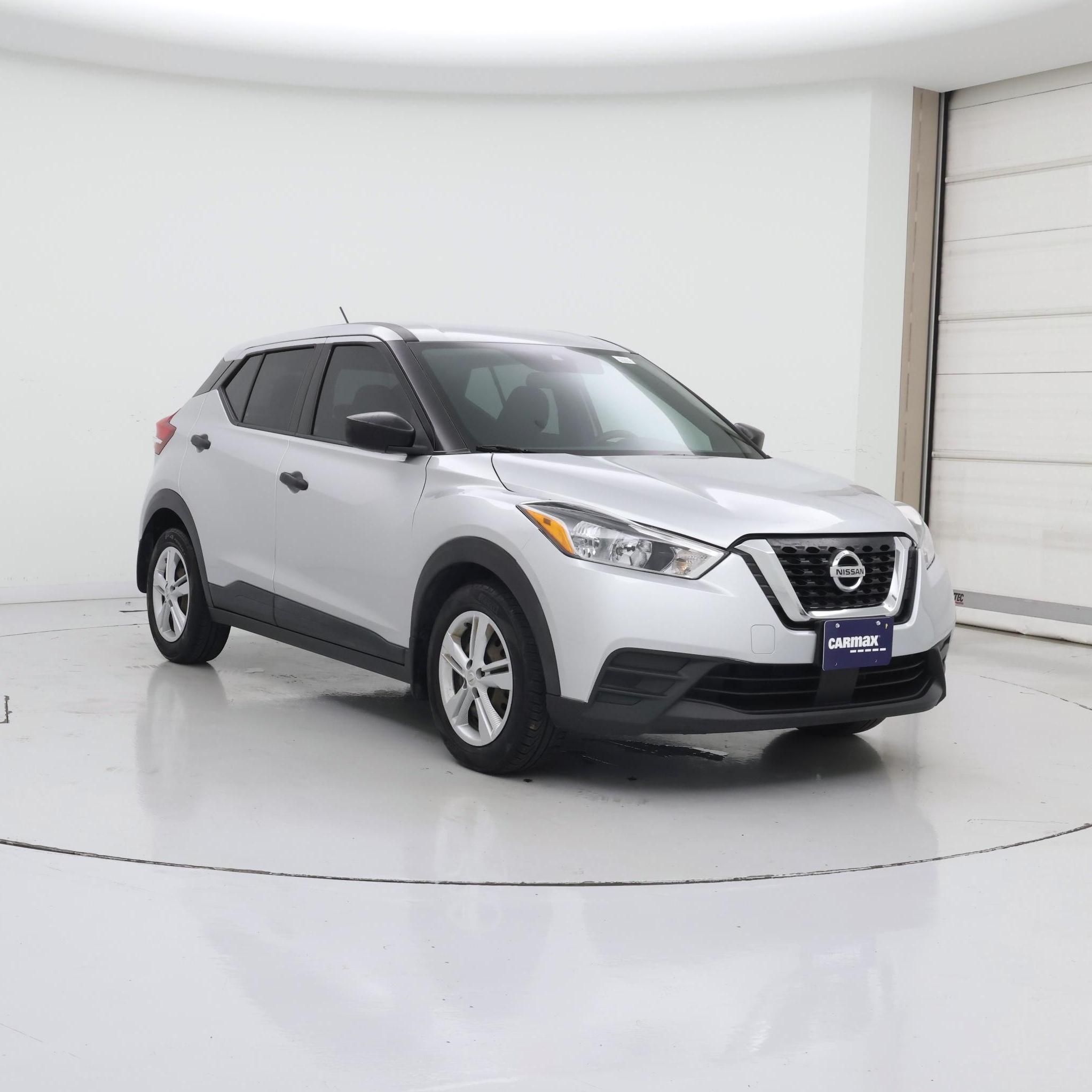 Silver 2020 Nissan Kicks SUV / Crossover Front-Wheel Drive Automatic