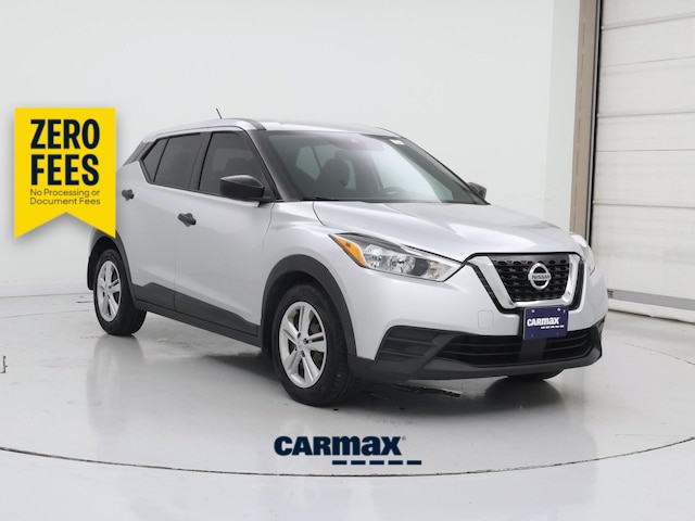 Silver 2020 Nissan Kicks SUV / Crossover Front-Wheel Drive Automatic