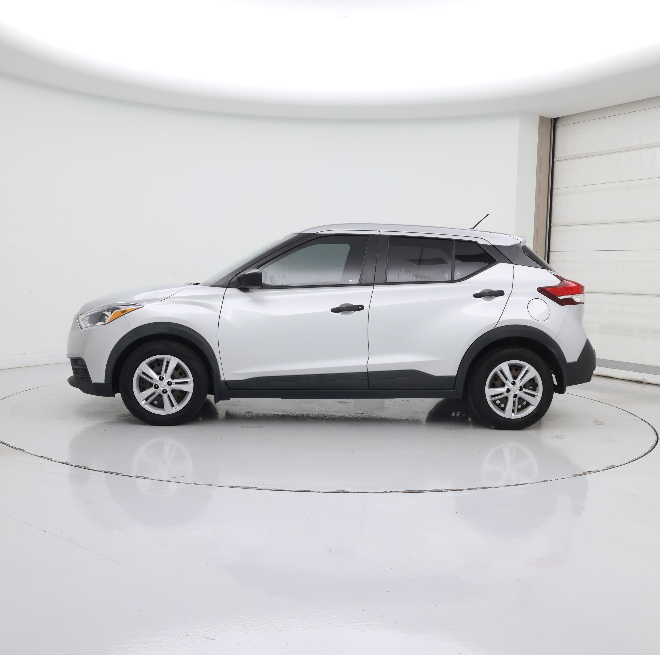 Thumbnail: 2020 Nissan Kicks - 3