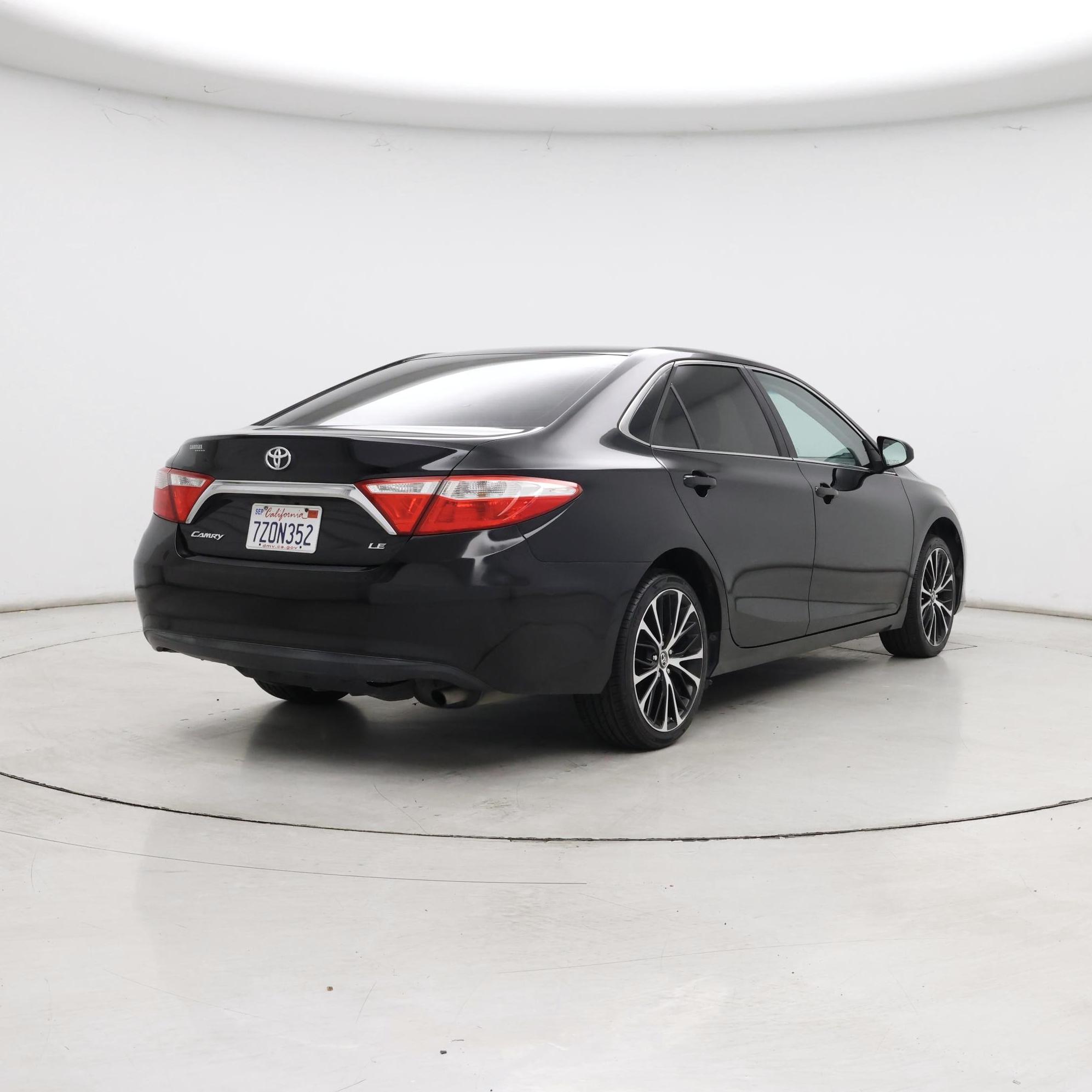 Thumbnail: 2017 Toyota Camry - 8