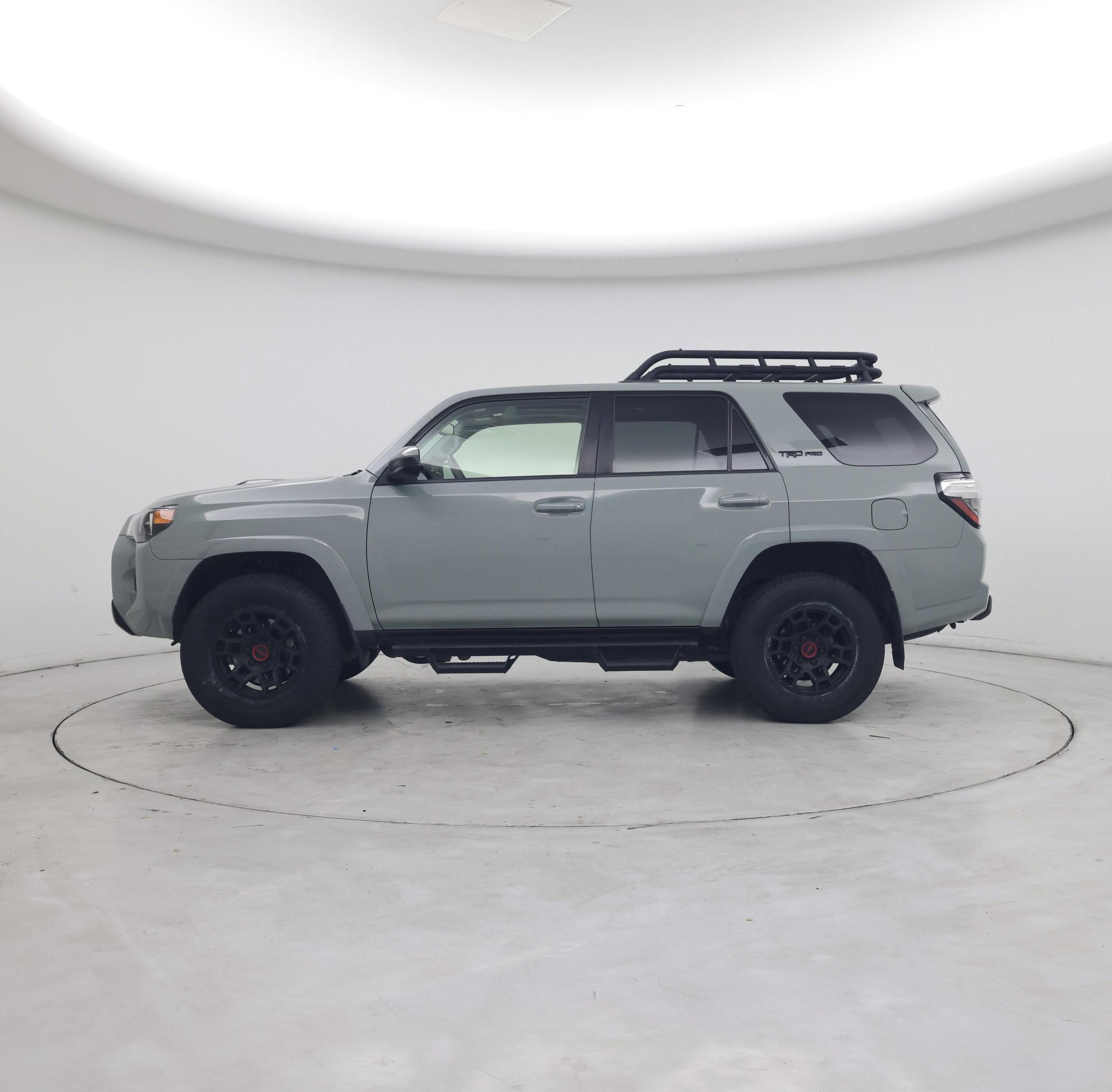 Thumbnail: 2021 Toyota 4Runner - 3