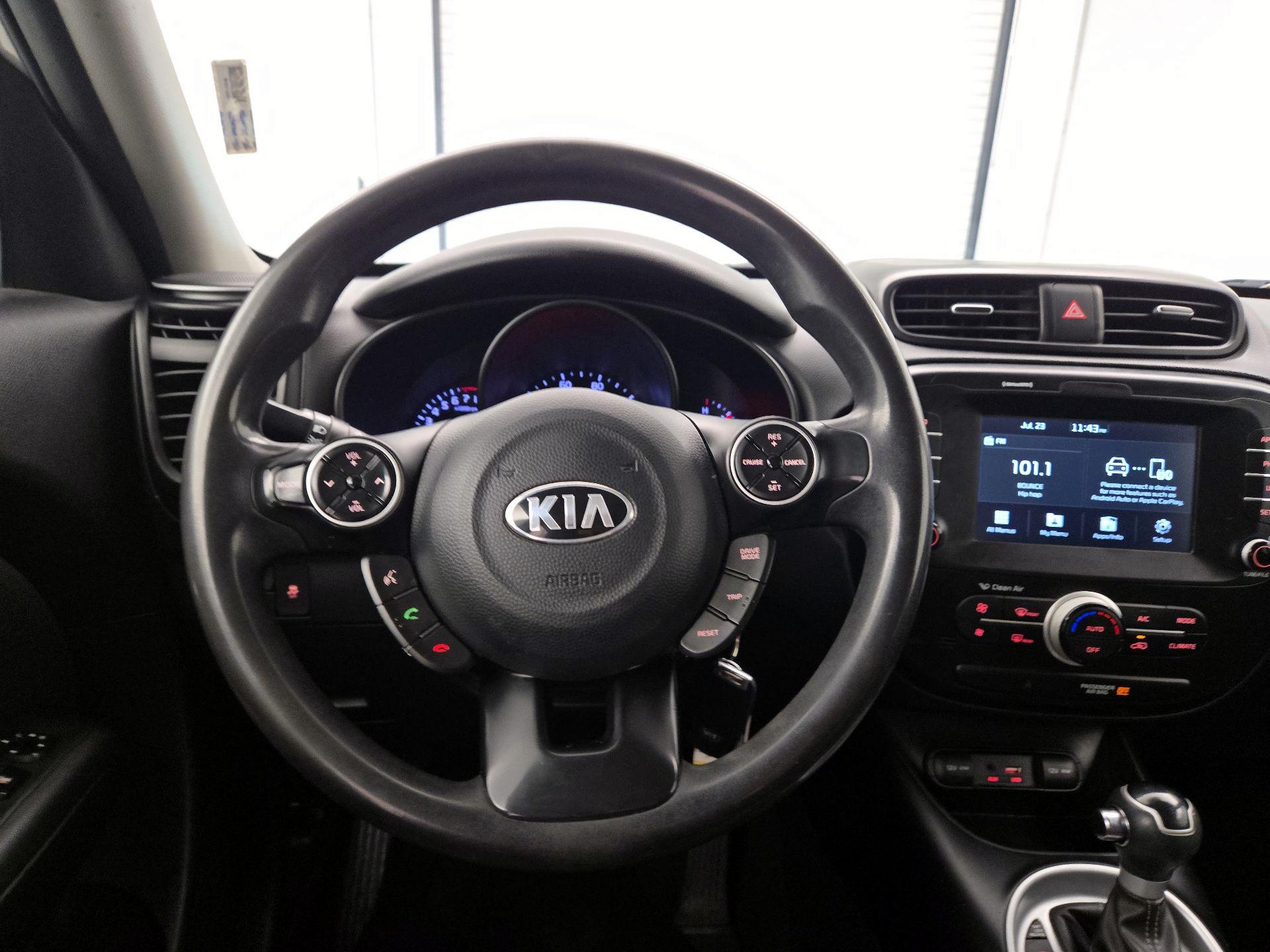 Thumbnail: 2019 Kia Soul - 10