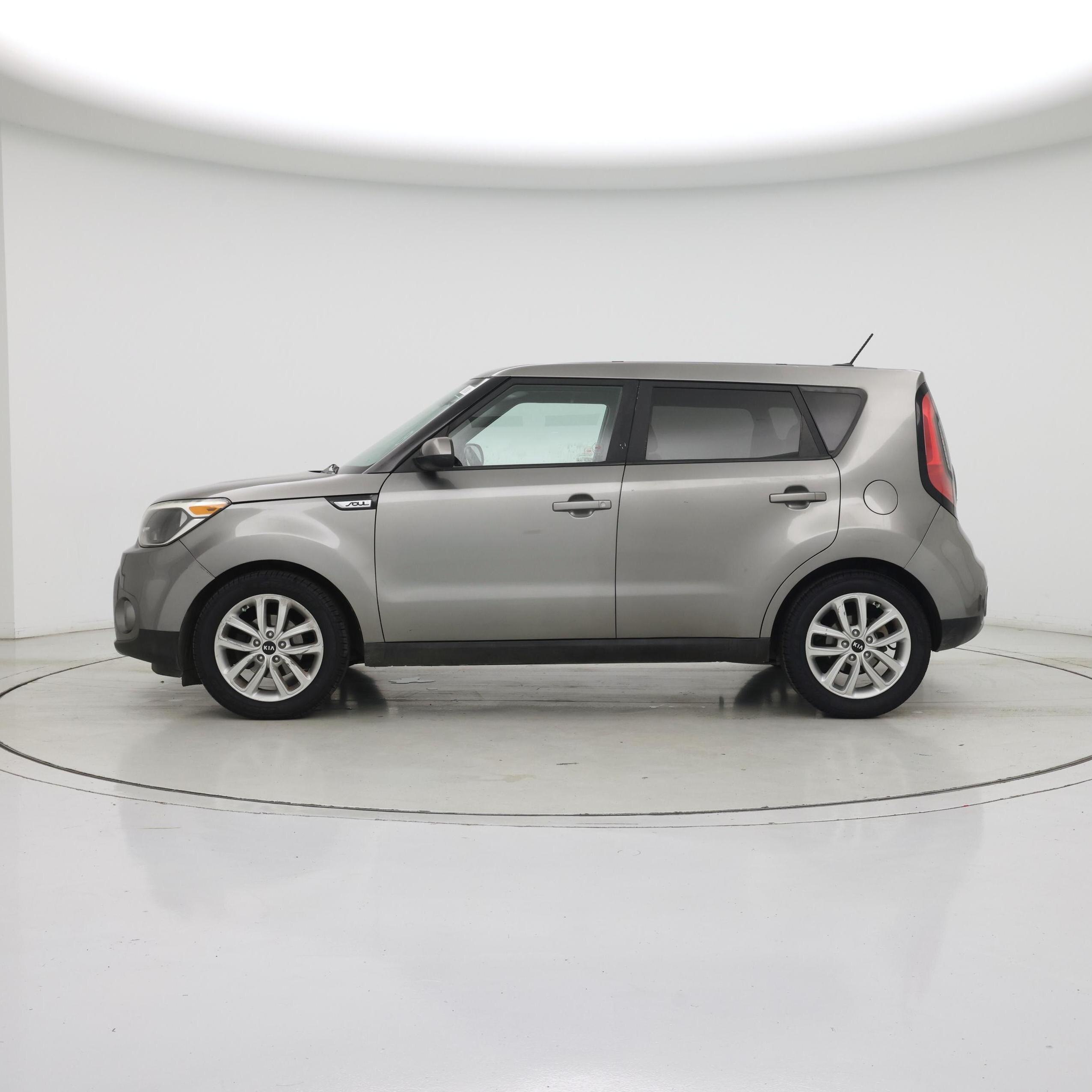 Thumbnail: 2019 Kia Soul - 3
