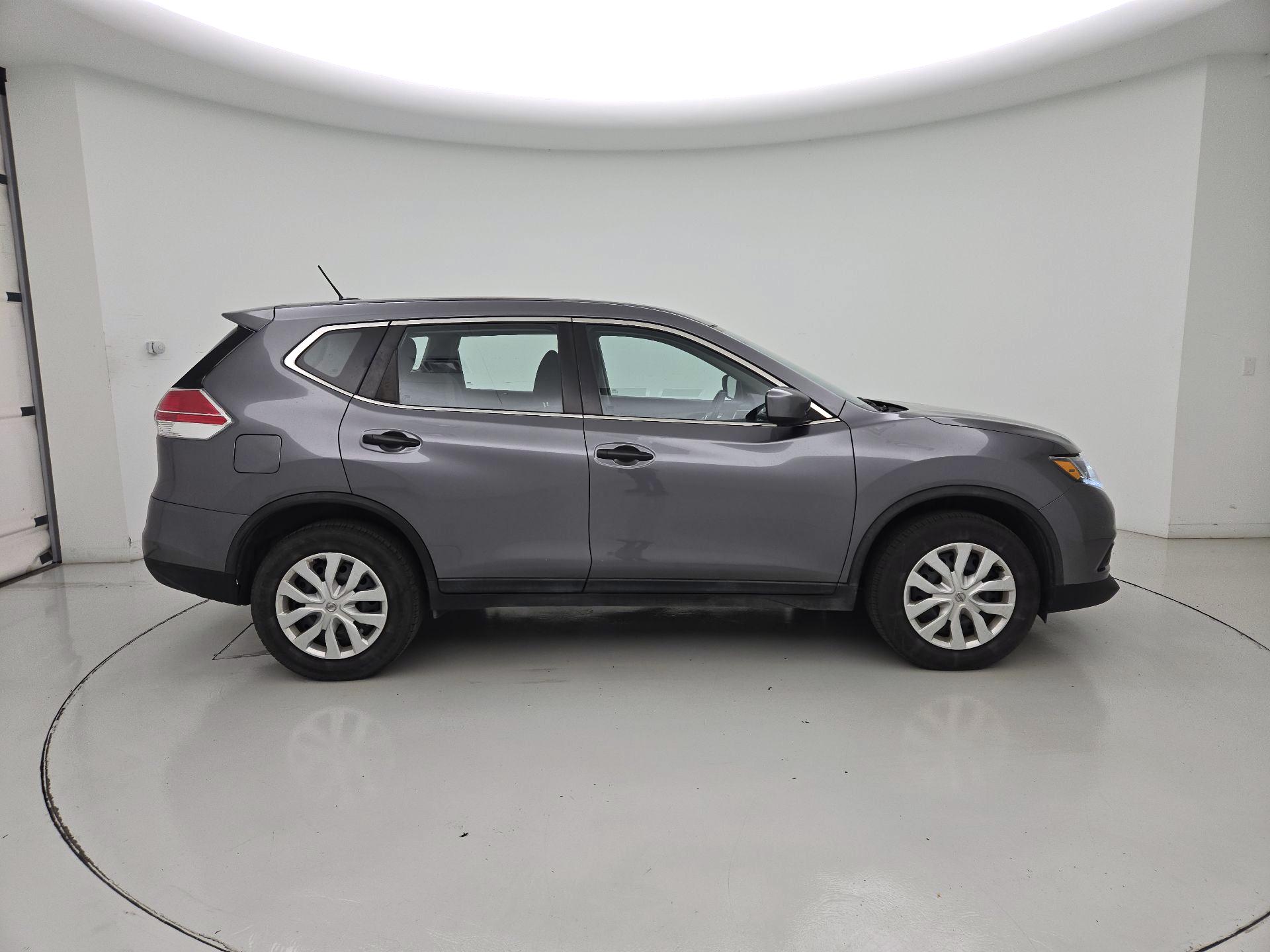 Thumbnail: 2016 Nissan Rogue - 4