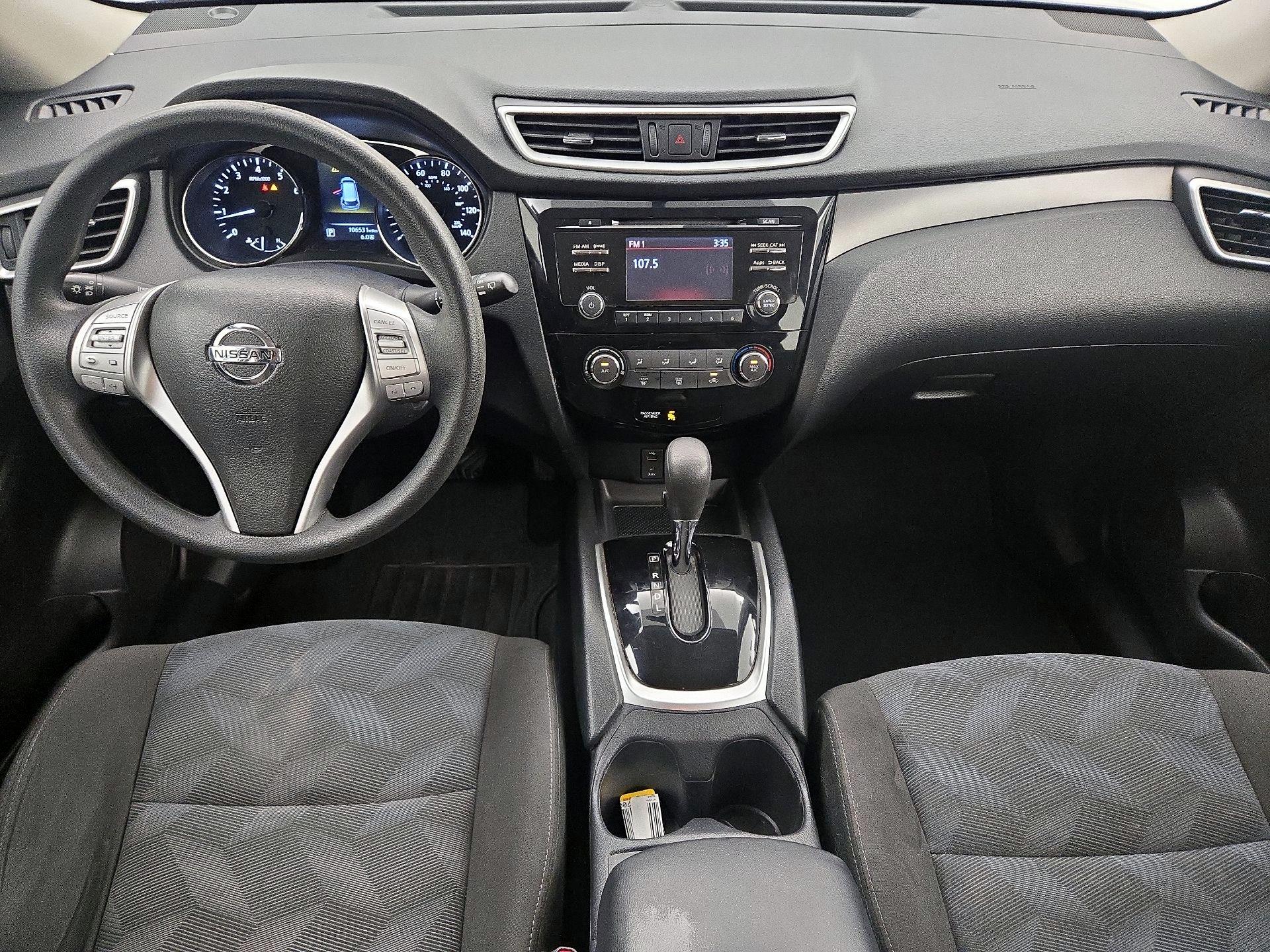 Thumbnail: 2016 Nissan Rogue - 8