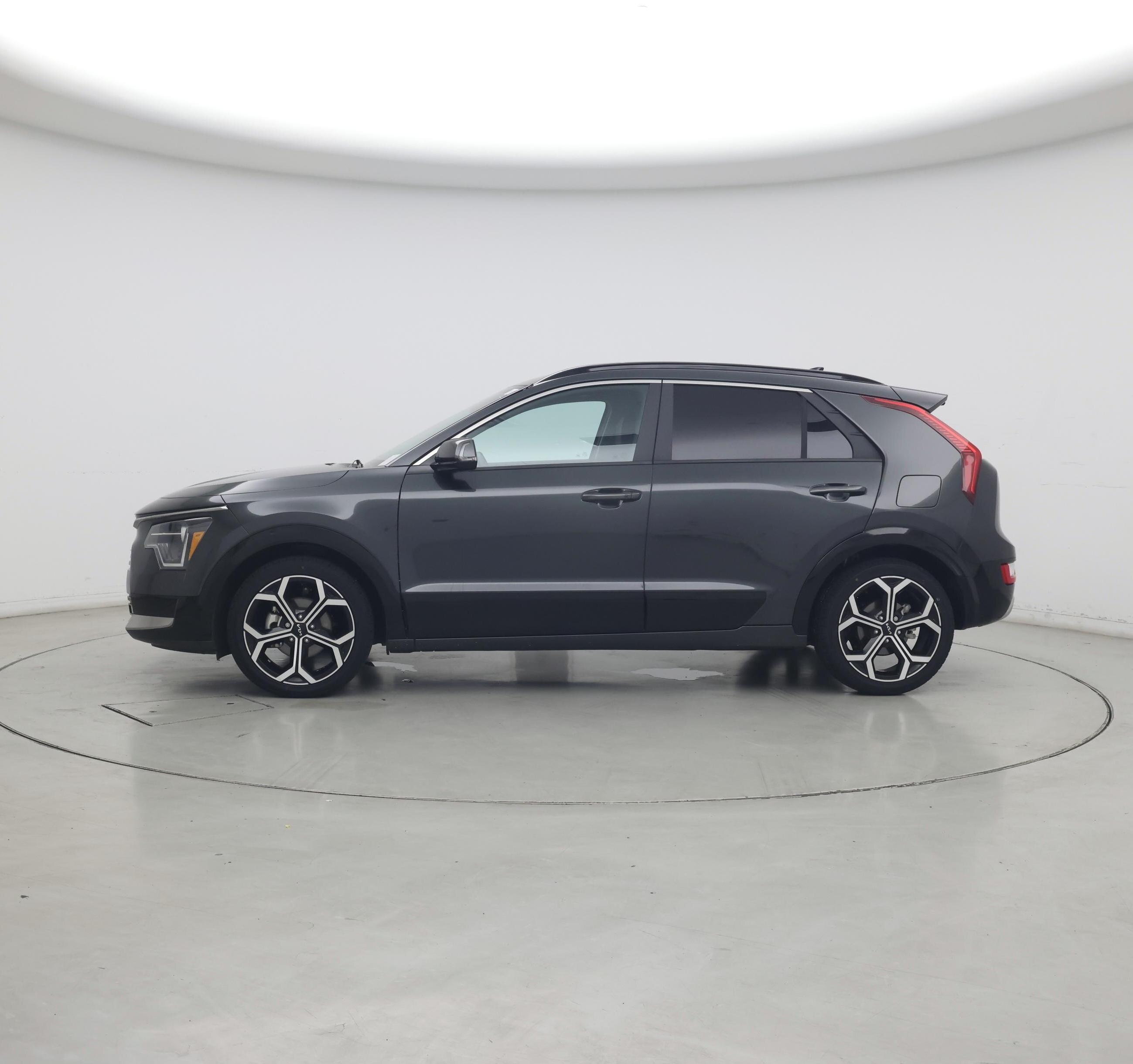 Thumbnail: 2024 Kia Niro - 3