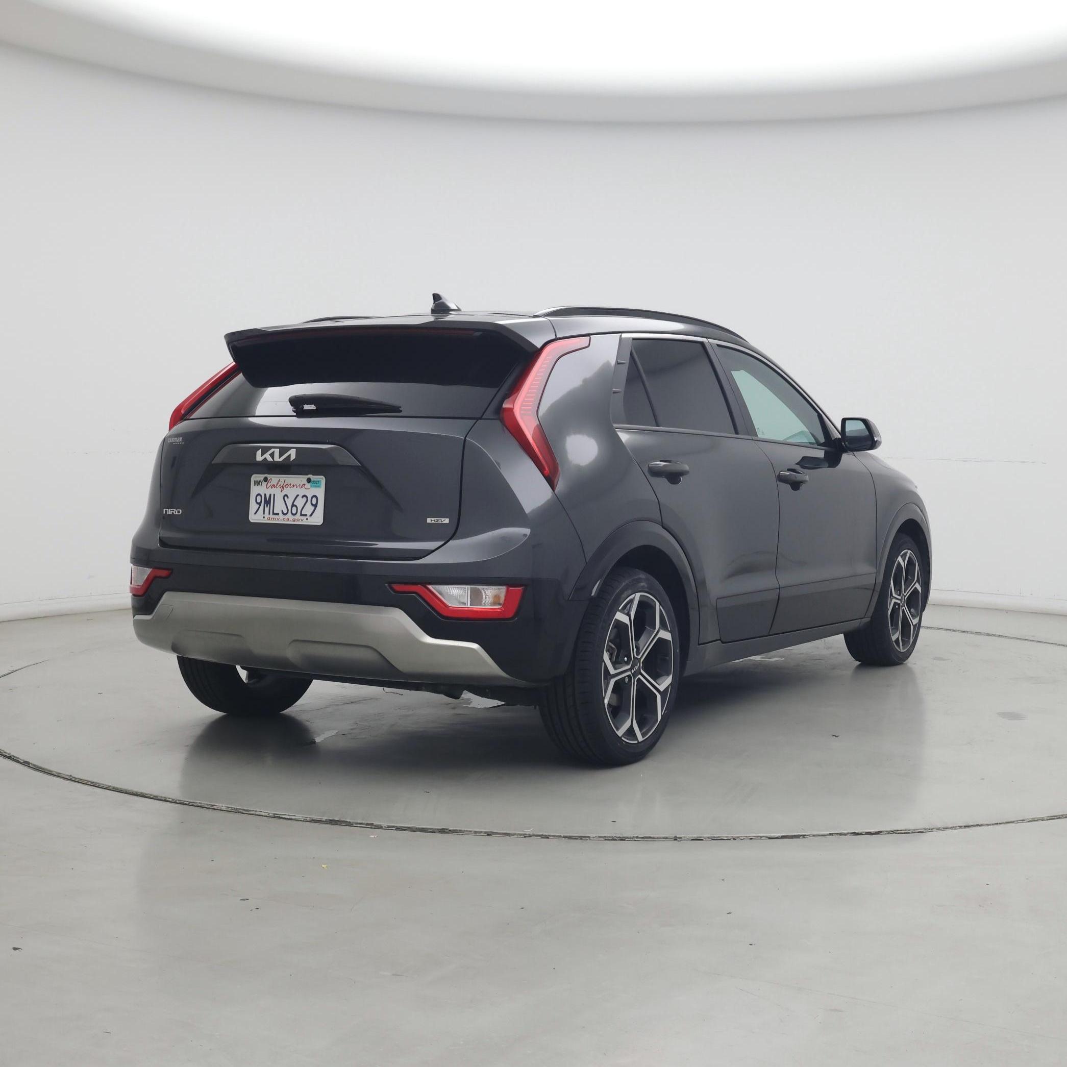 Thumbnail: 2024 Kia Niro - 8