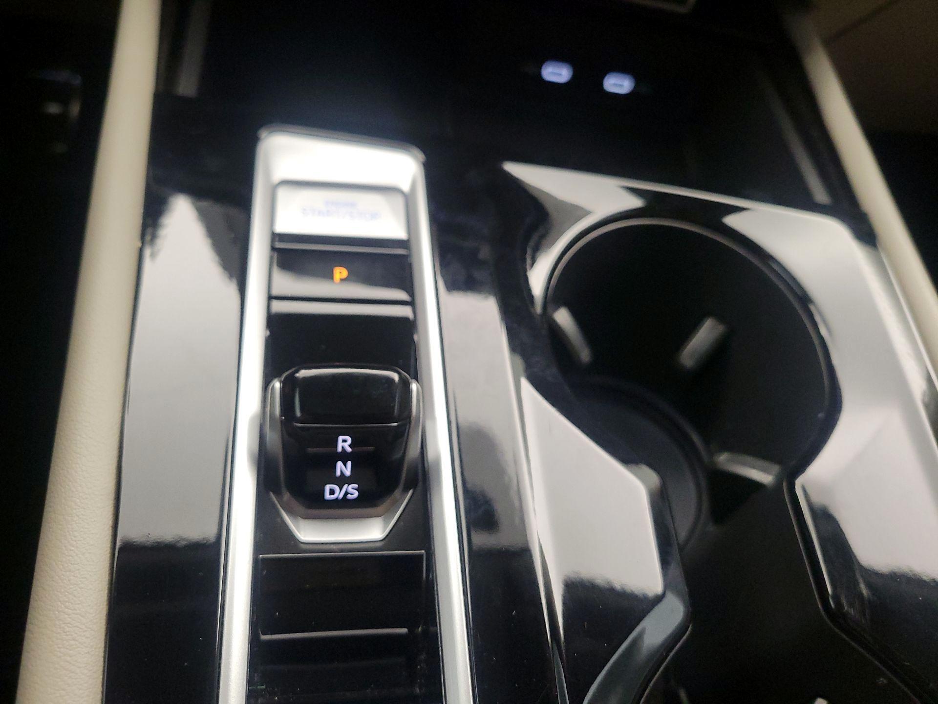 Thumbnail: 2024 Volkswagen Atlas - 18