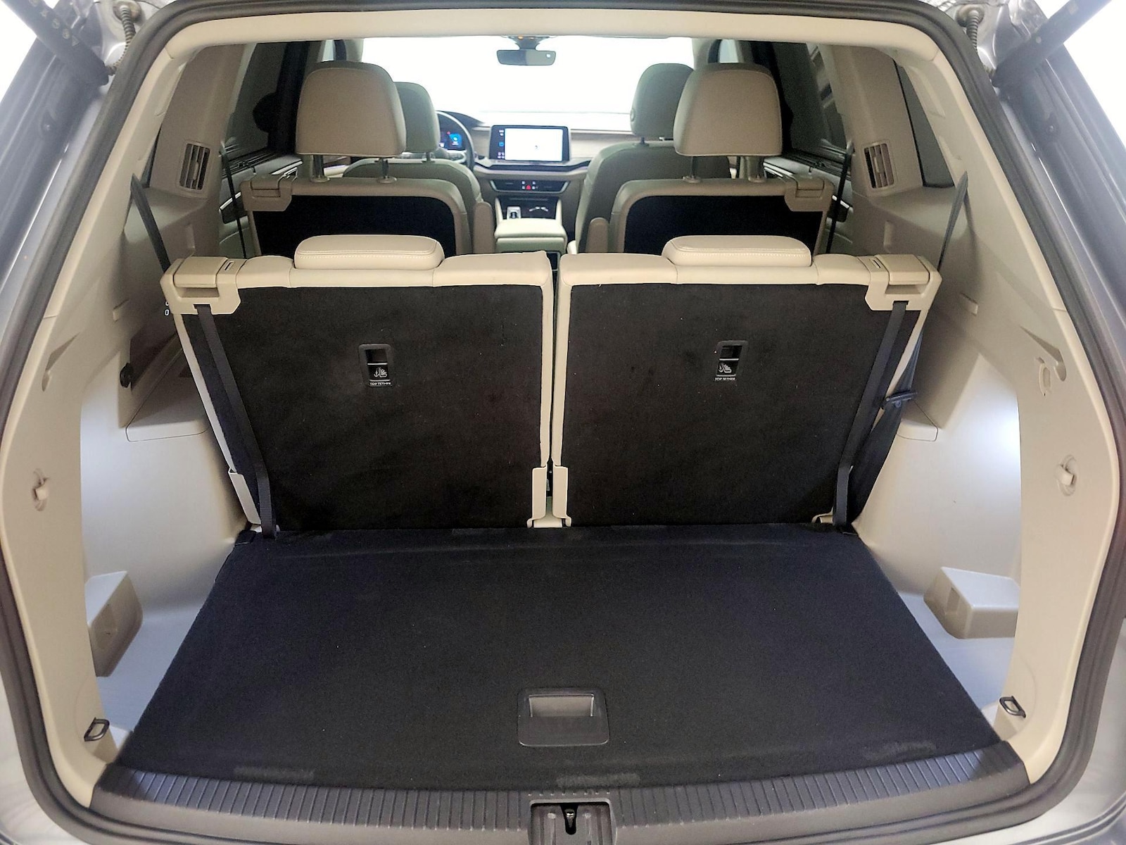 2024 Volkswagen Atlas SEL Premium R-Line - Photo 24