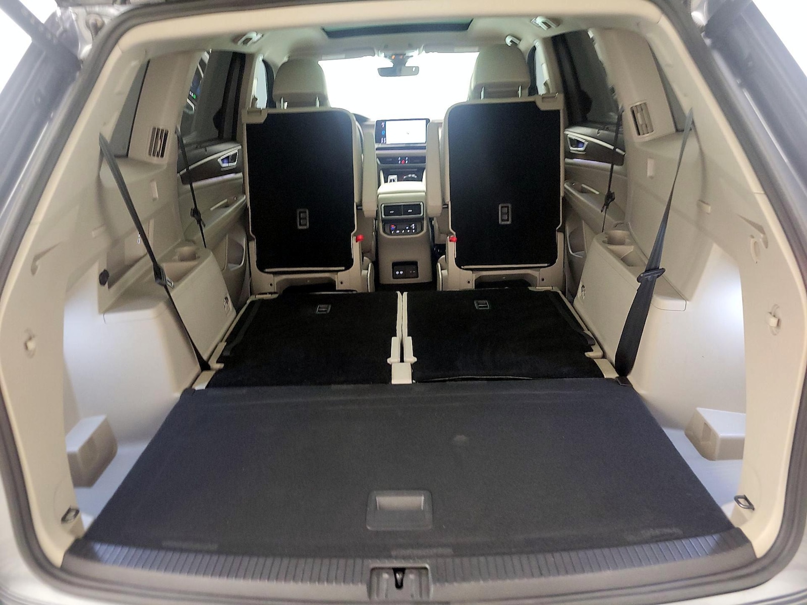 2024 Volkswagen Atlas SEL Premium R-Line - Photo 25