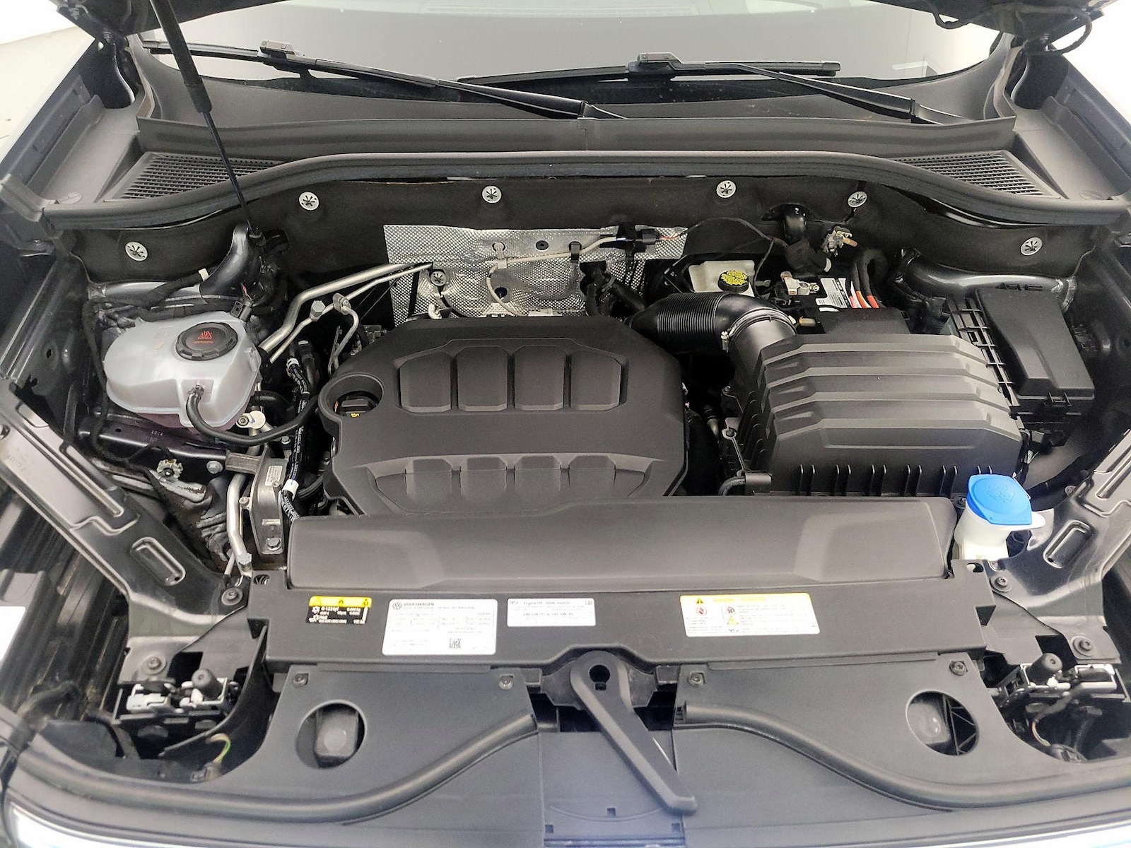 2024 Volkswagen Atlas SEL Premium R-Line - Photo 26