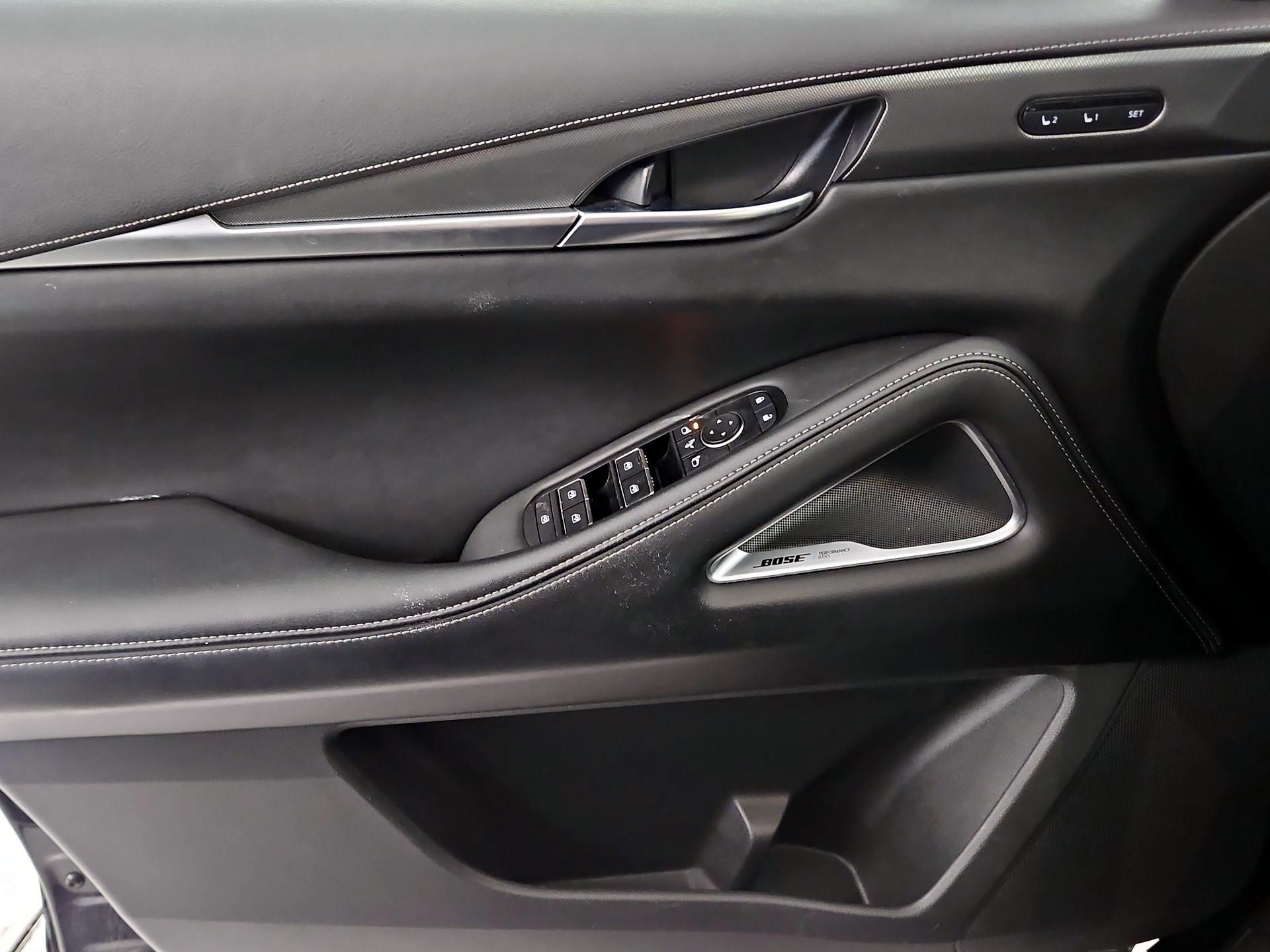 Thumbnail: 2023 INFINITI QX60 - 10