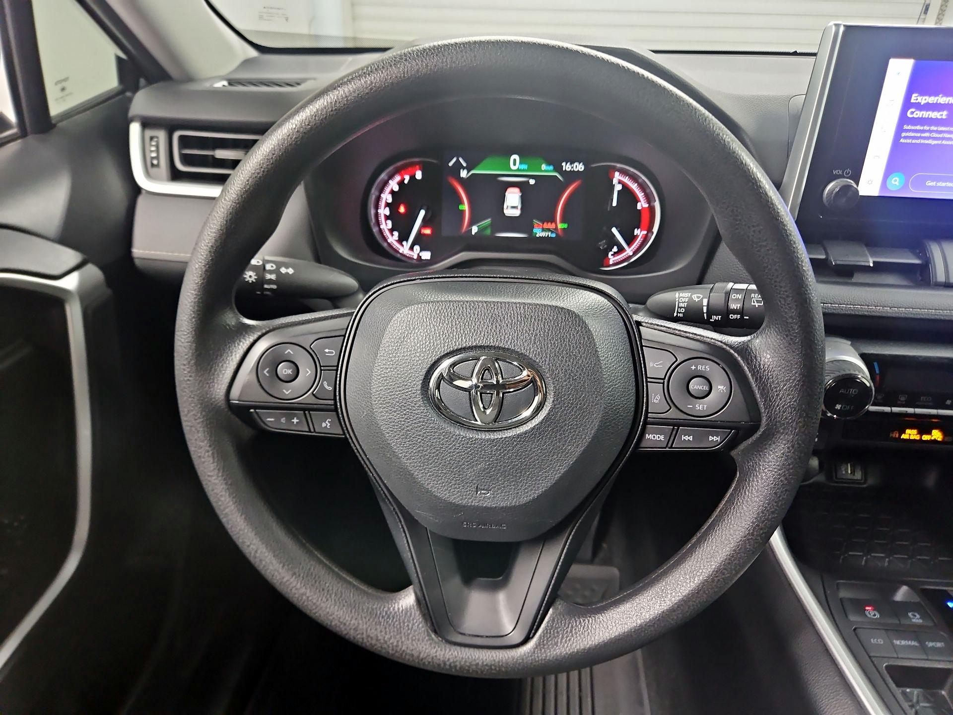 Thumbnail: 2024 Toyota RAV4 - 10