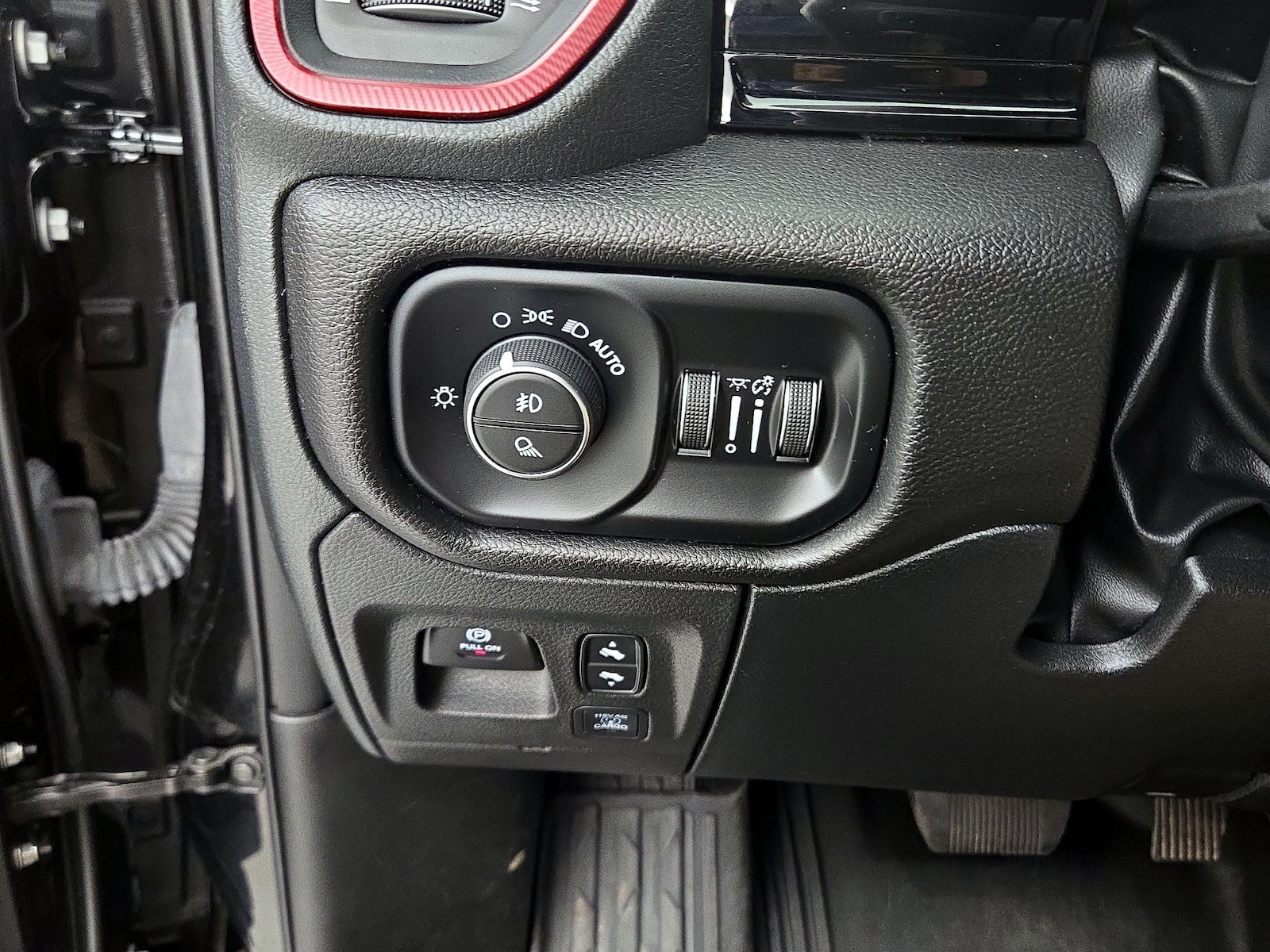 2025 RAM Ram 1500 Pickup Rebel - Photo 14