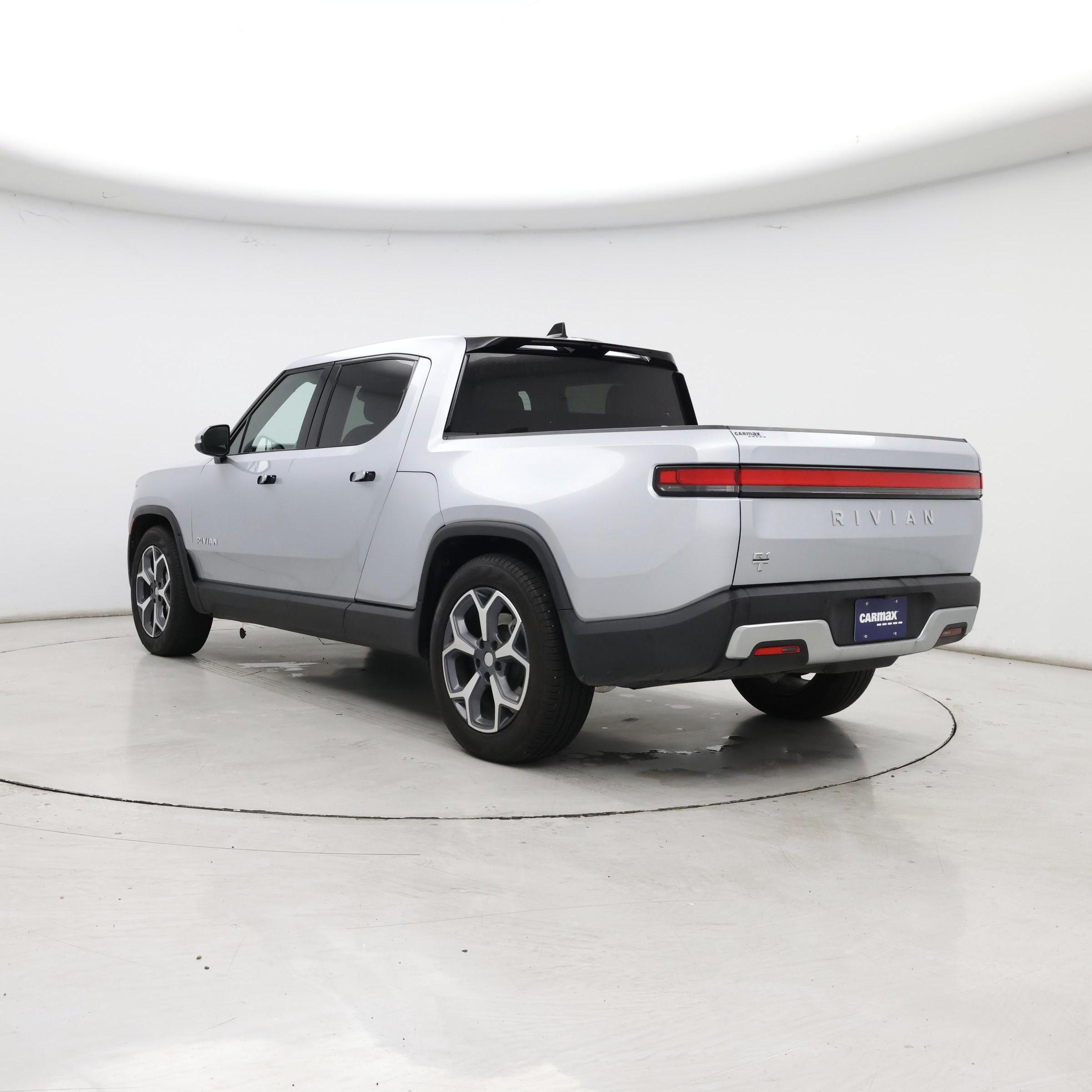 Thumbnail: 2024 Rivian R1T - 2