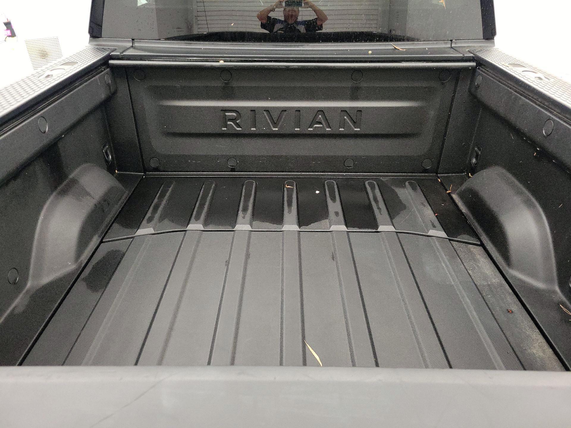 Thumbnail: 2024 Rivian R1T - 20