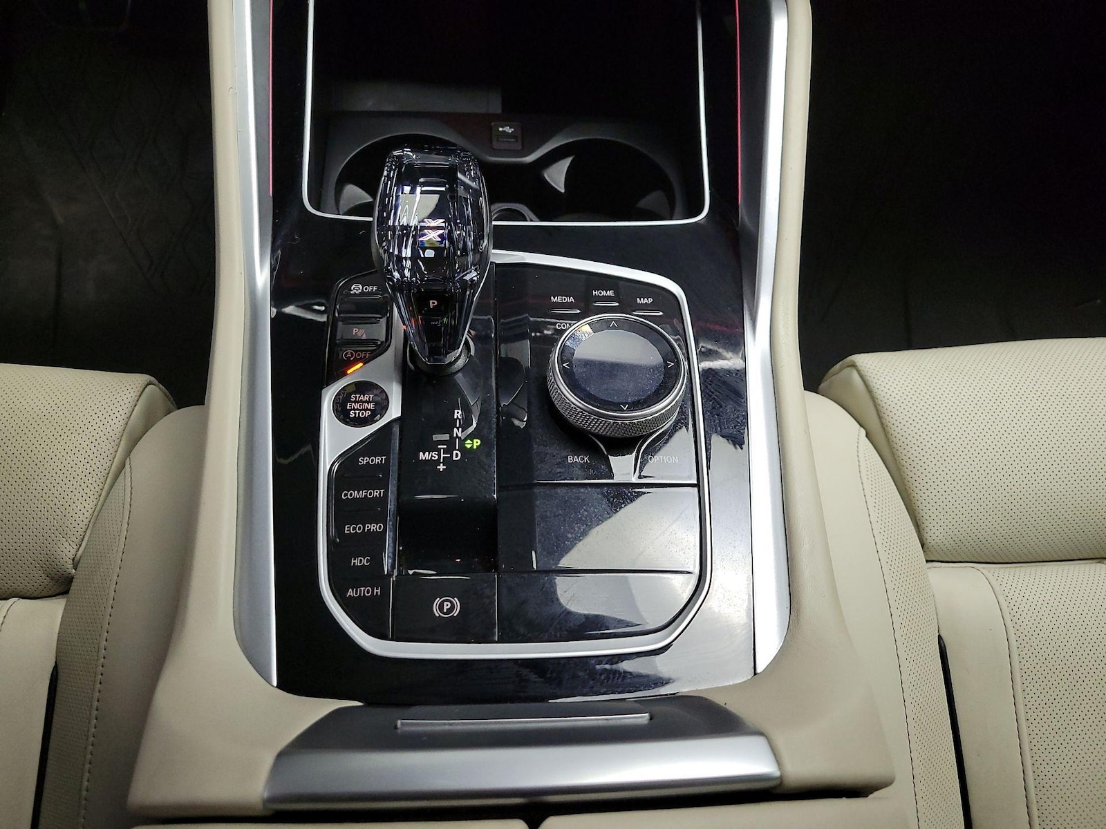 2022 BMW X6 M50i - Photo 18