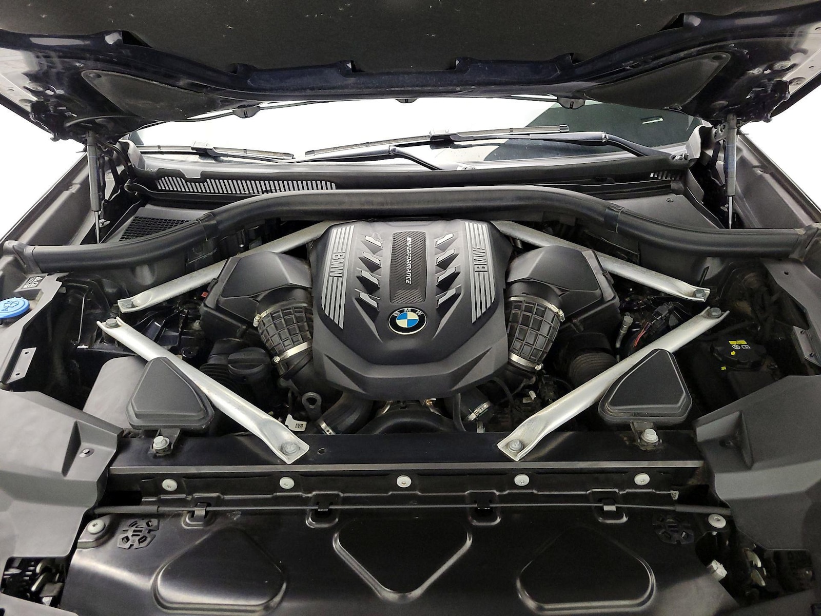 2022 BMW X6 M50i - Photo 22