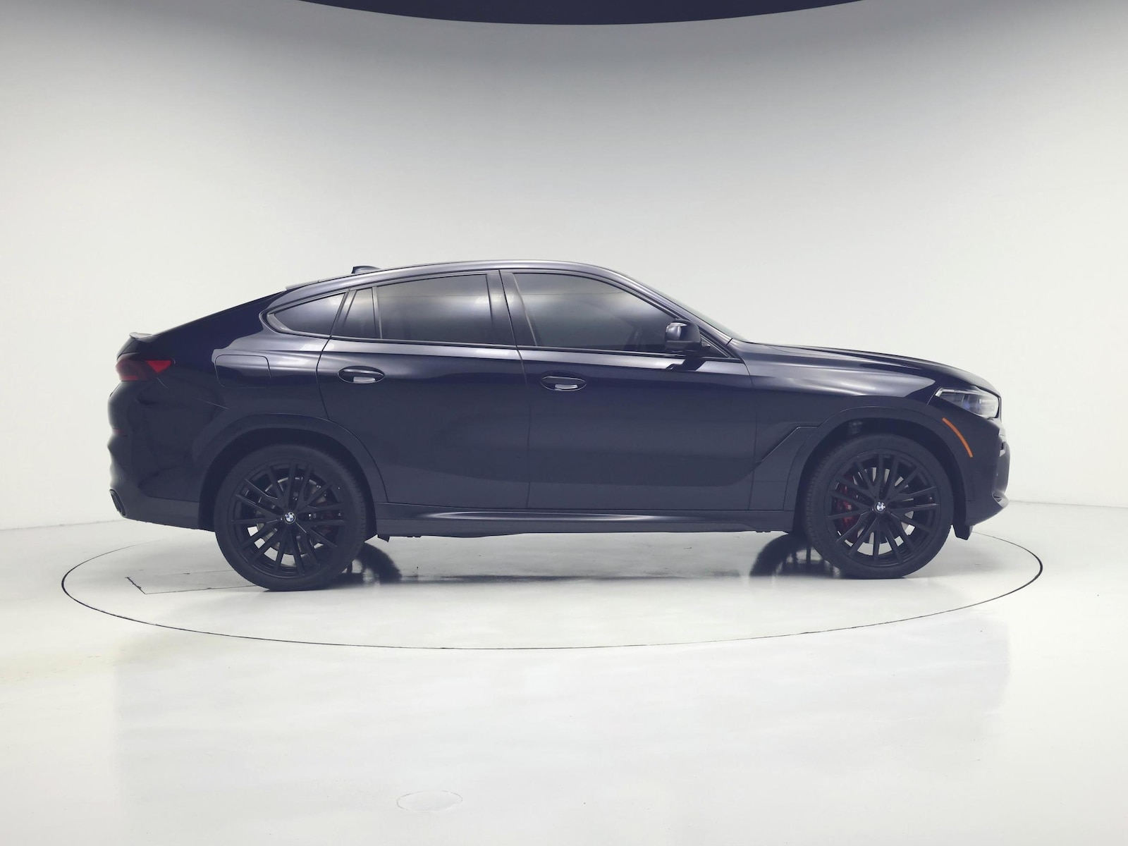2022 BMW X6 M50i - Photo 8