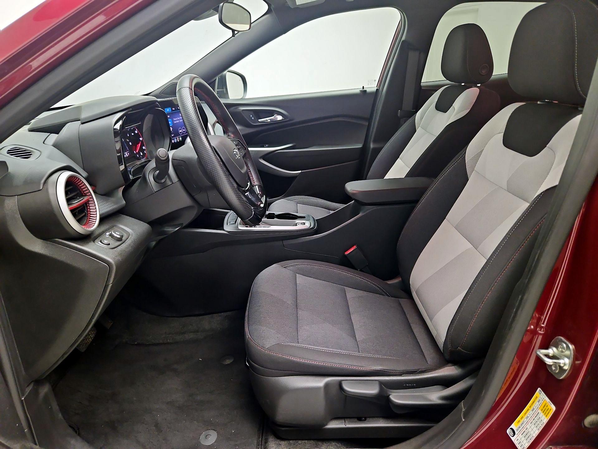 Thumbnail: 2024 Chevrolet Trax - 11