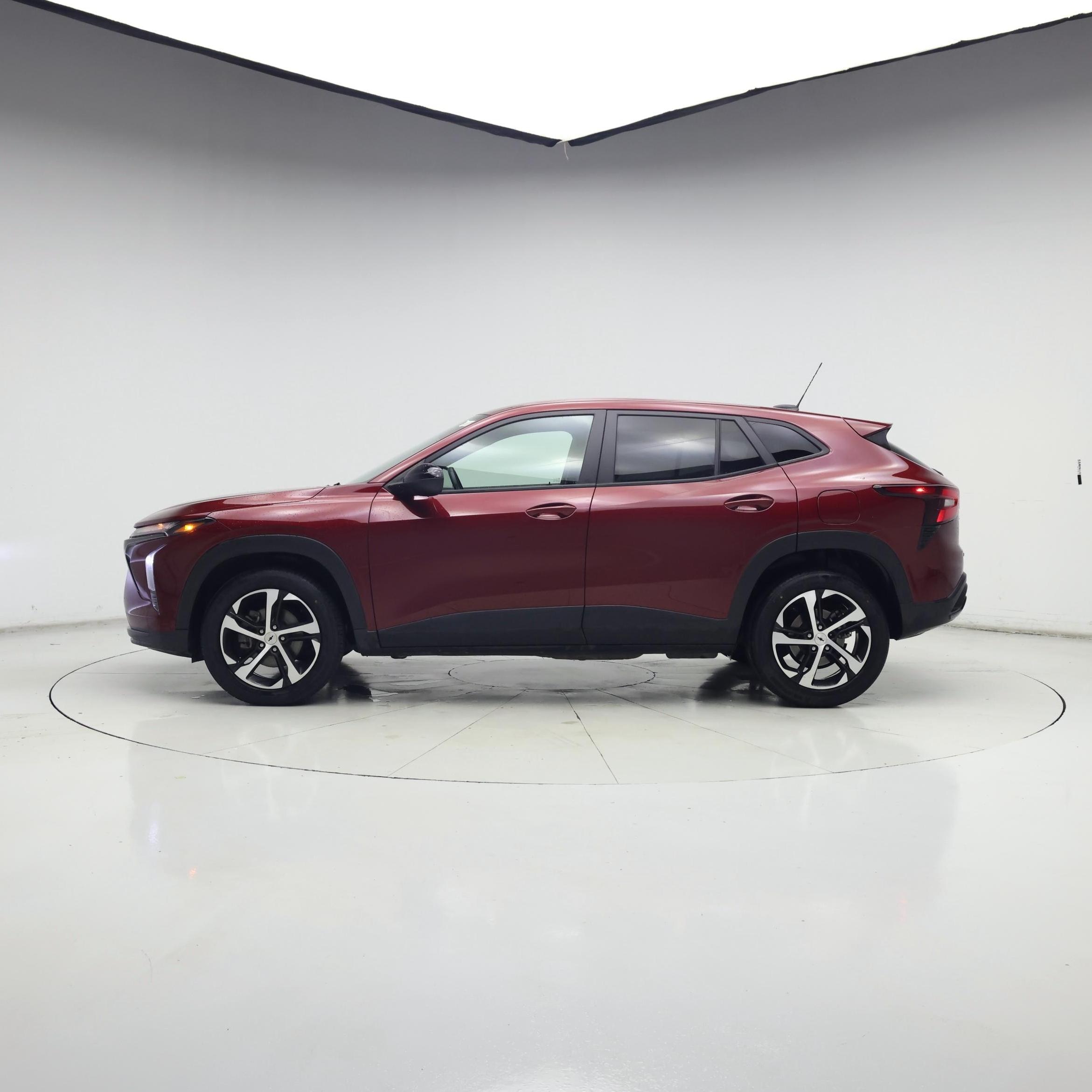 Thumbnail: 2024 Chevrolet Trax - 3